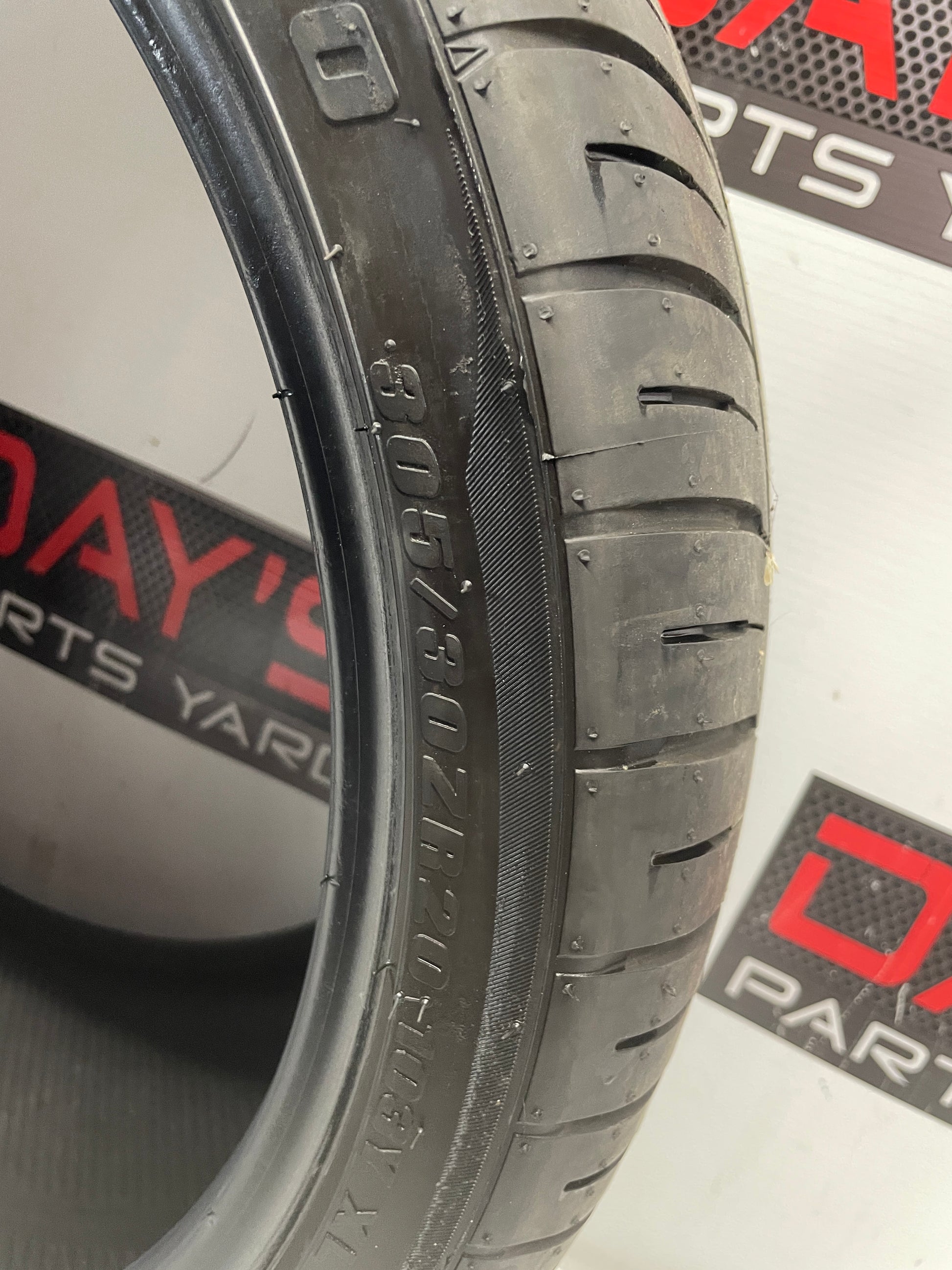 Atturo AZ850 Tire 305/30ZR20 - Day's Parts Yard