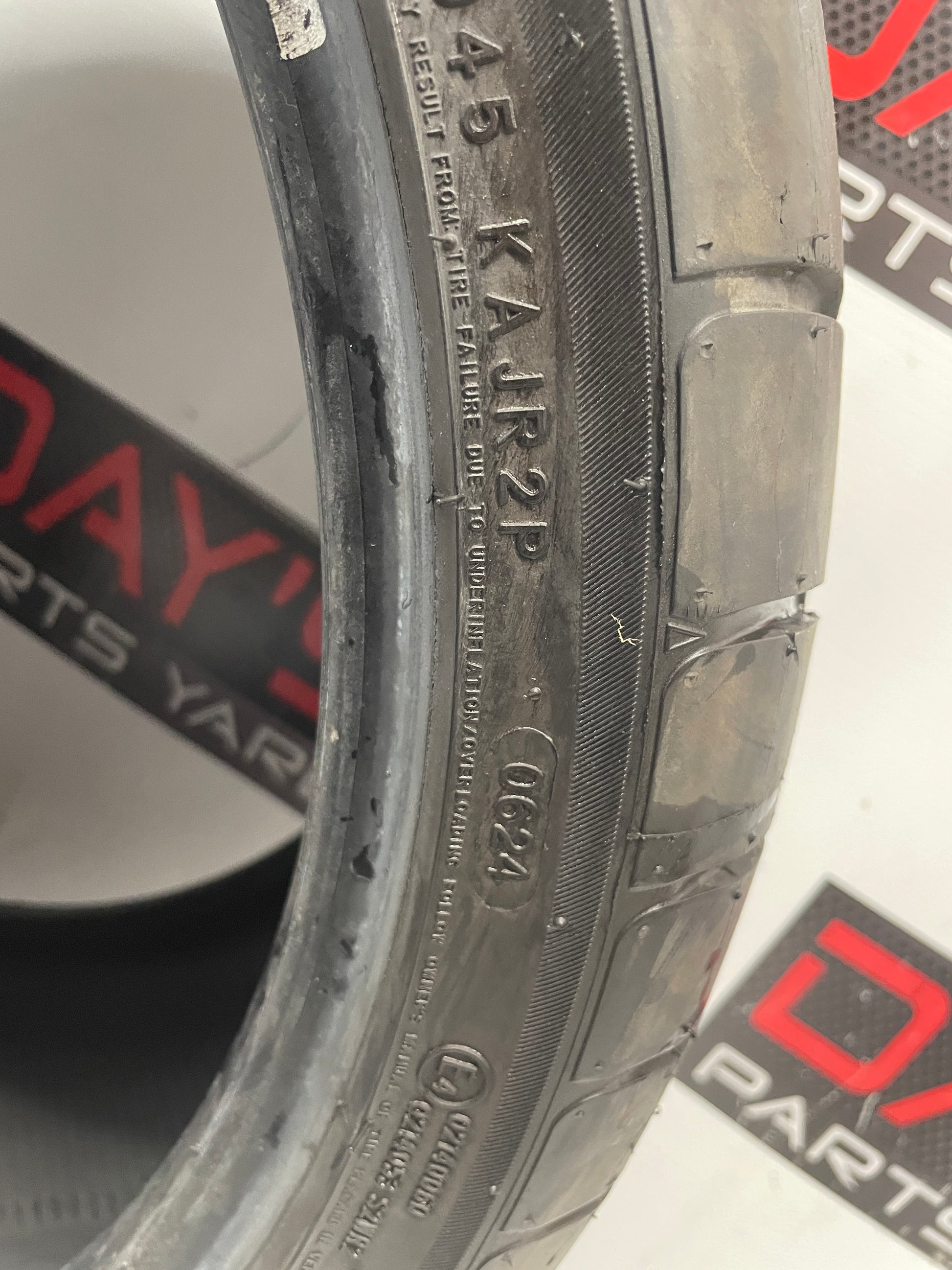 Atturo AZ850 Tire 305/30ZR20 - Day's Parts Yard