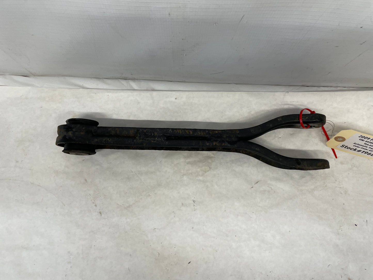 2009 Pontiac G8 GT RH Passenger Rear Suspension Trailing Control Arm OEM - Day's Parts Yard