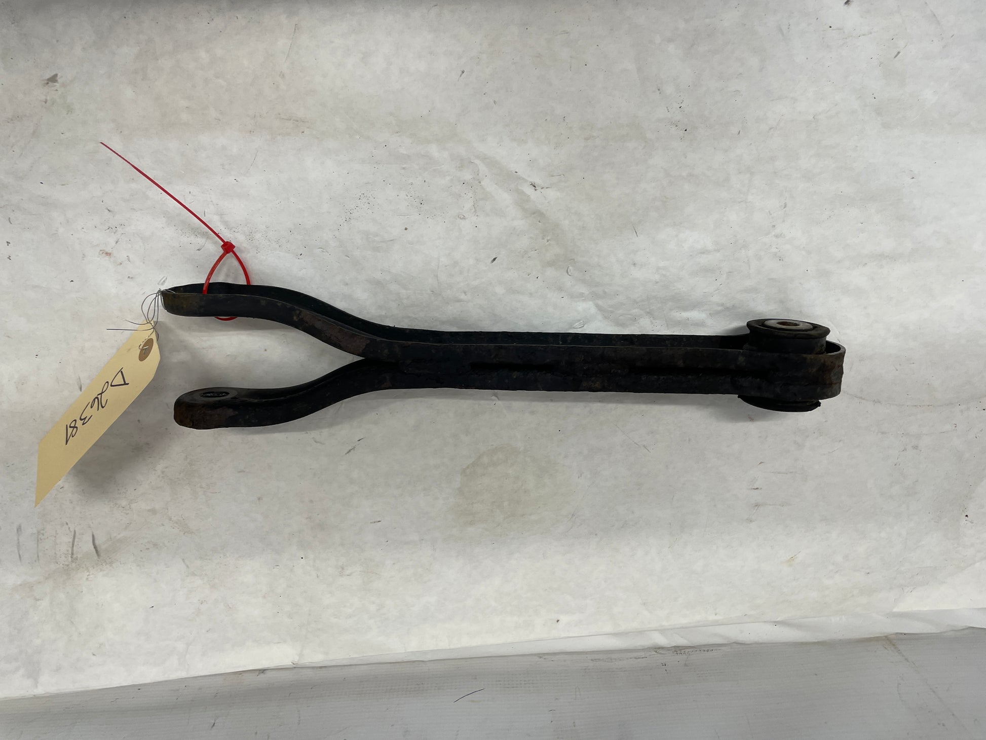 2009 Pontiac G8 GT RH Passenger Rear Suspension Trailing Control Arm OEM - Day's Parts Yard