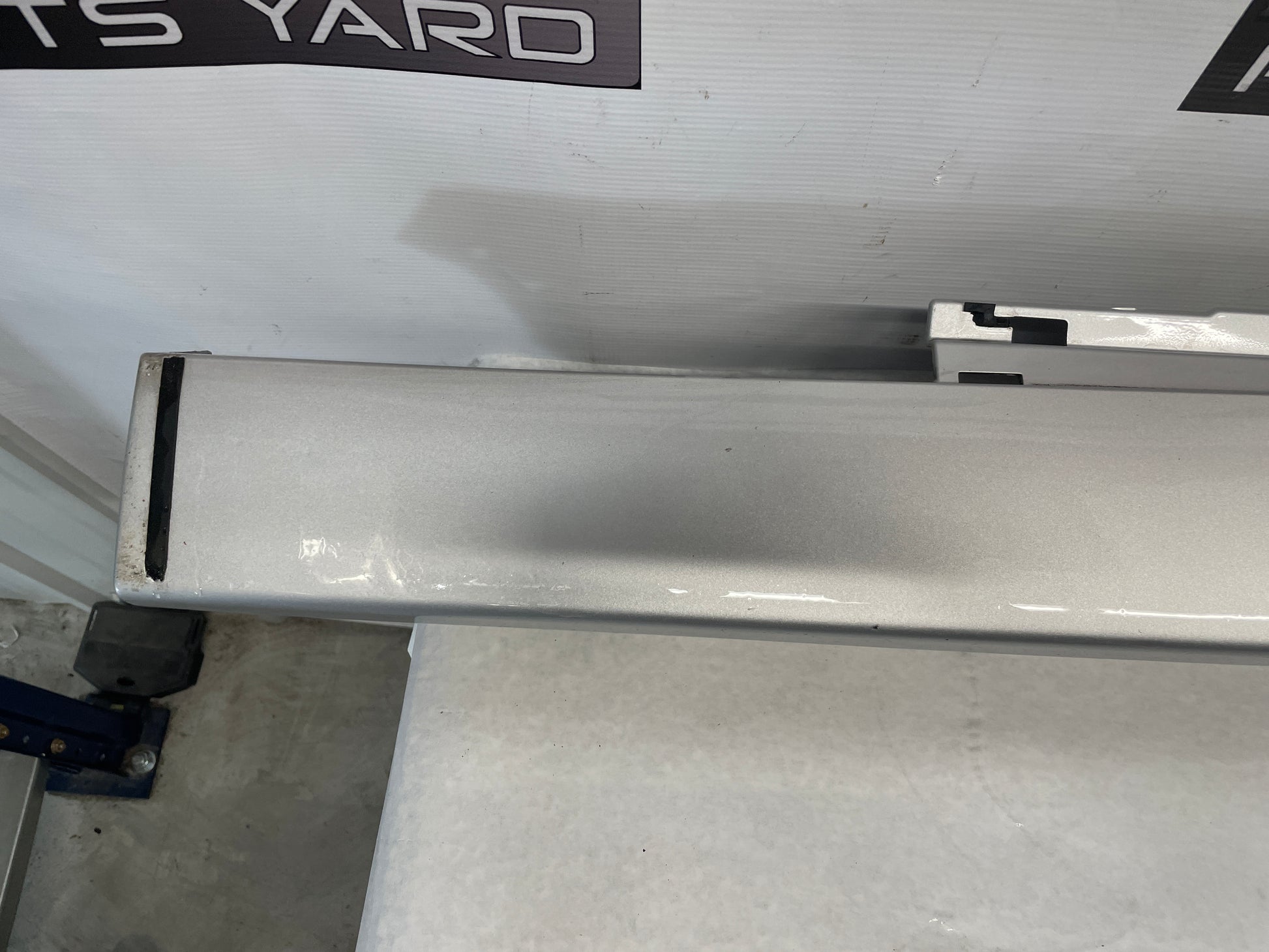 2014 Chevy SS Sedan LH Driver Rocker Molding Side Skirt Panel Trim OEM - Day's Parts Yard