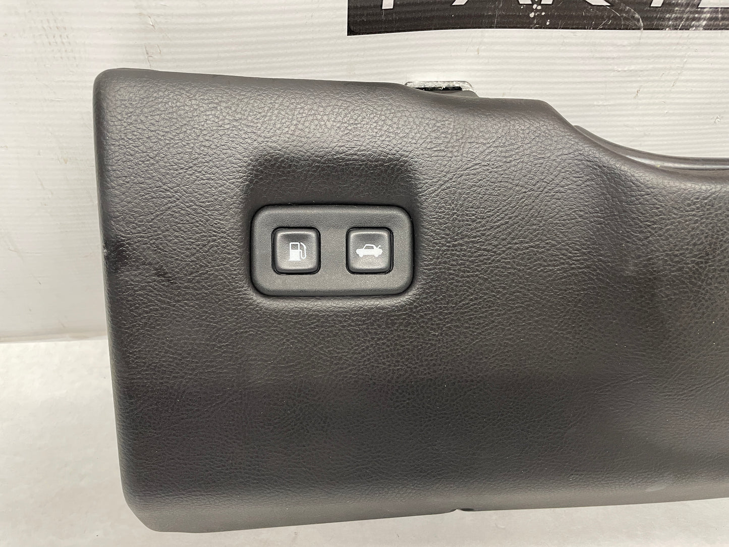 2011 Chevy C6 Corvette Grand Sport LH Lower Dash Knee Bolster OEM