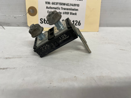 2014 Chevy SS Sedan Jump Starter Post Positive Battery Circuit Fuse OEM - Day's Parts Yard