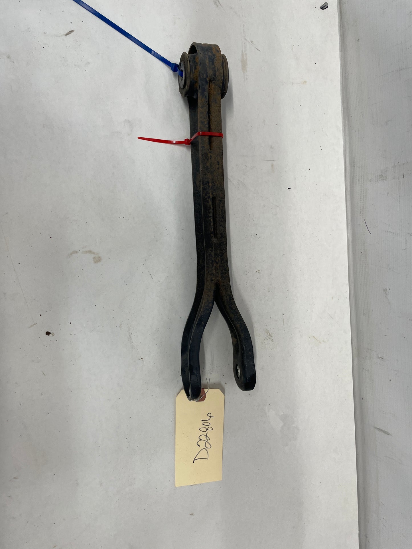 2009 Pontiac G8 GT RH Passenger Rear Suspension Trailing Control Arm OEM