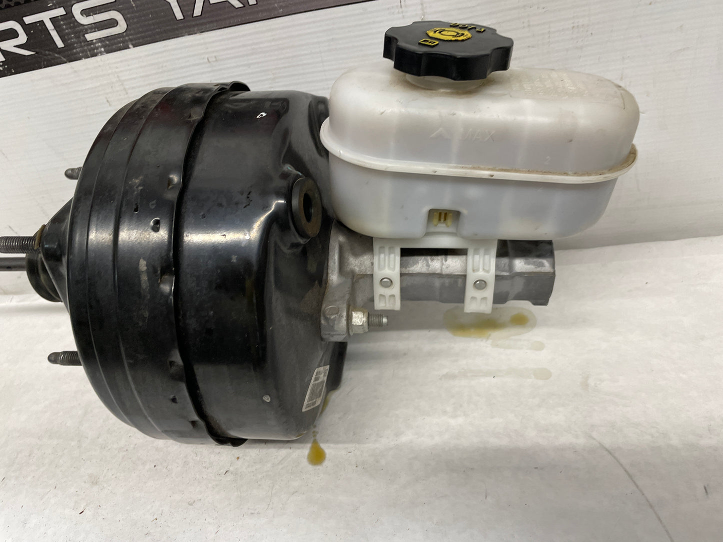 2011 Chevy C6 Corvette Grand Sport Power Brake Booster Master Cylinder Reservoir OEM