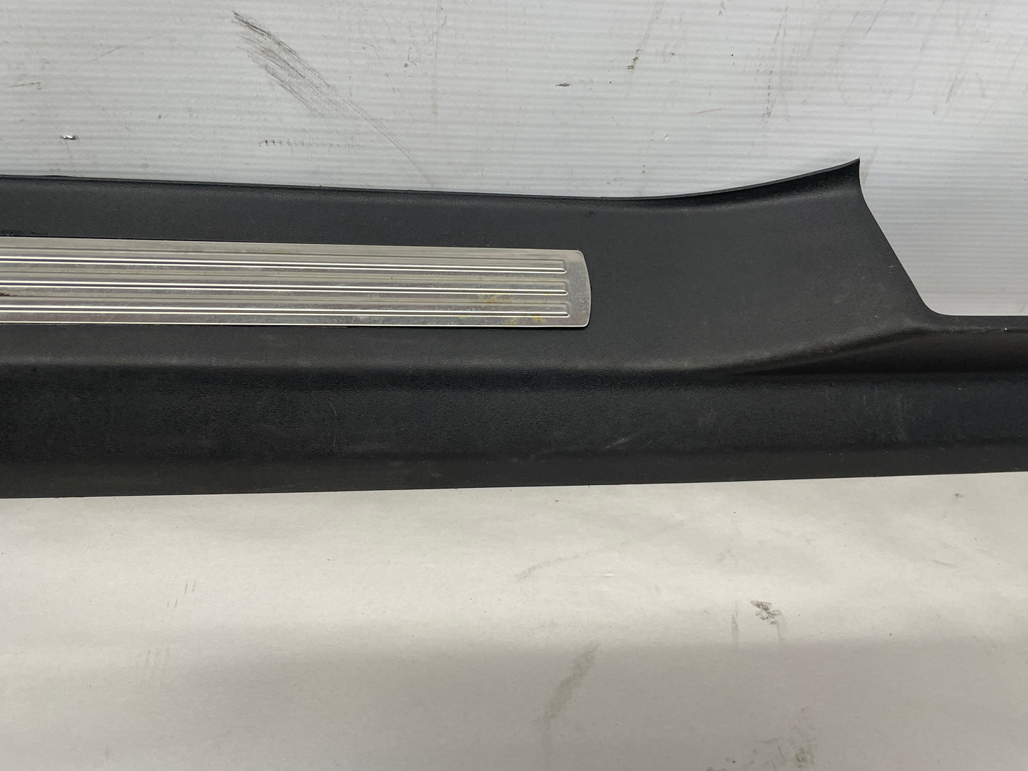 2015 Chevy SS Sedan LH Driver Front Scuff Sill Plate Panel OEM - Day's Parts Yard
