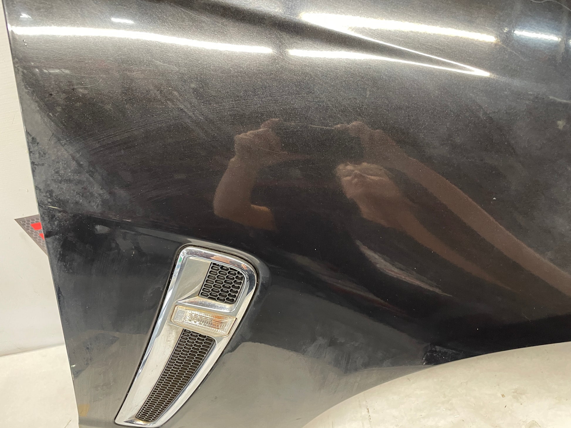 2014 Chevy SS Sedan RH Passenger Fender w/ Marker Light Fender Guide Bracket OEM - Day's Parts Yard
