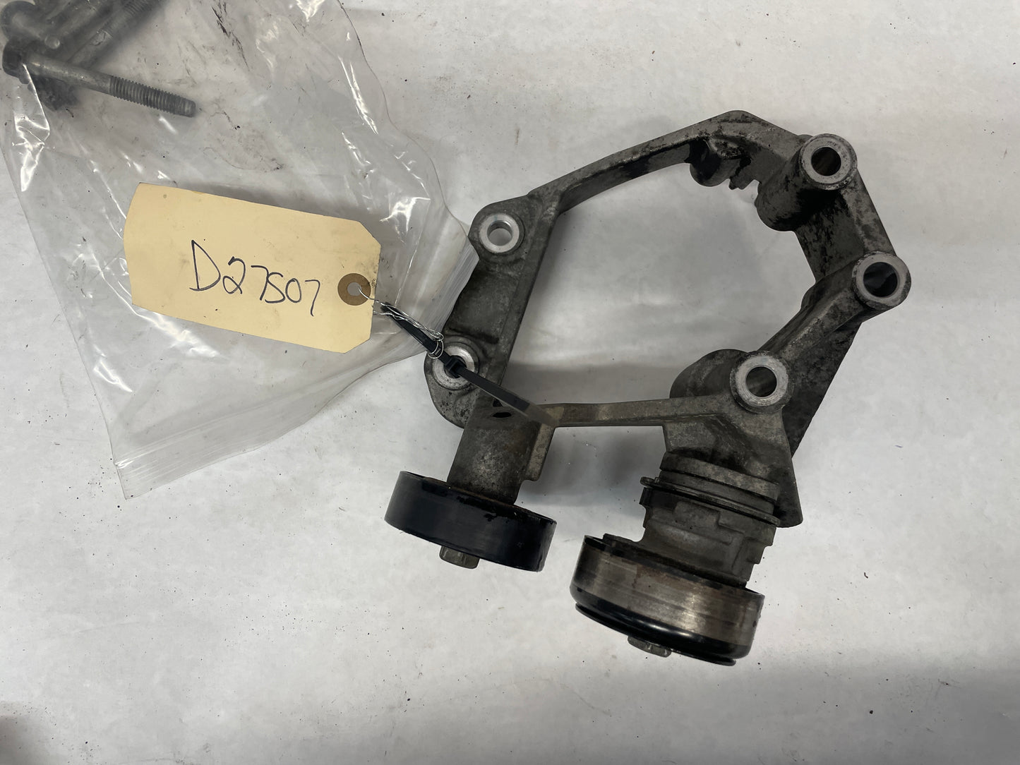 2014 Chevy SS Sedan AC A/C Air Conditioner Compressor Bracket w/ Hardware OEM - Day's Parts Yard