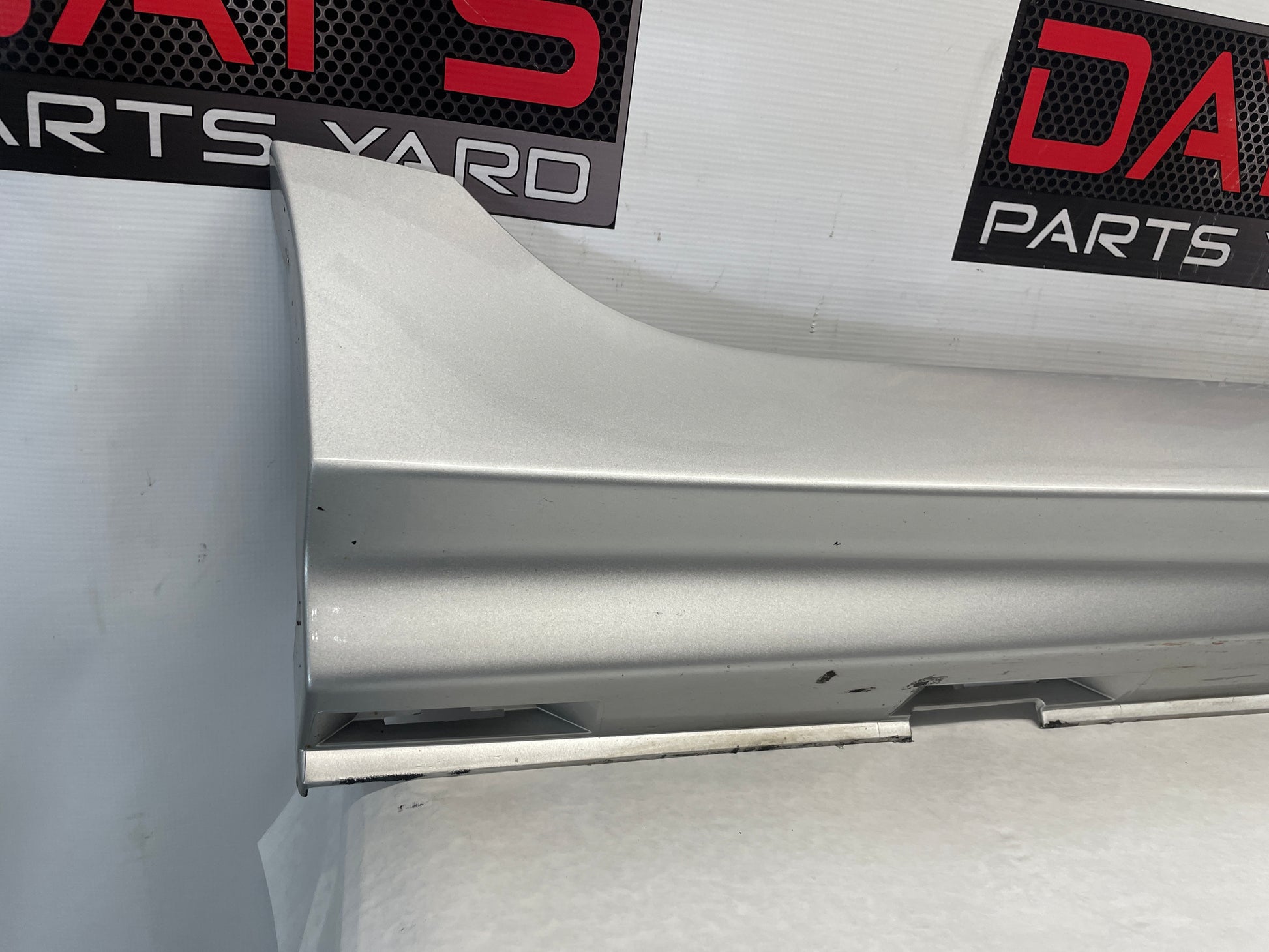 2014 Chevy SS Sedan RH Passenger Rocker Molding Side Skirt Panel Trim OEM - Day's Parts Yard