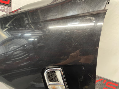 2014 Chevy SS Sedan LH Driver Fender w/ Marker Light & Fender Bracket OEM - Day's Parts Yard