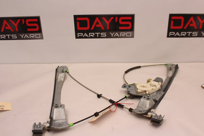 2009 Pontiac G8 GT Front RH Passenger Window Regulator Motor OEM