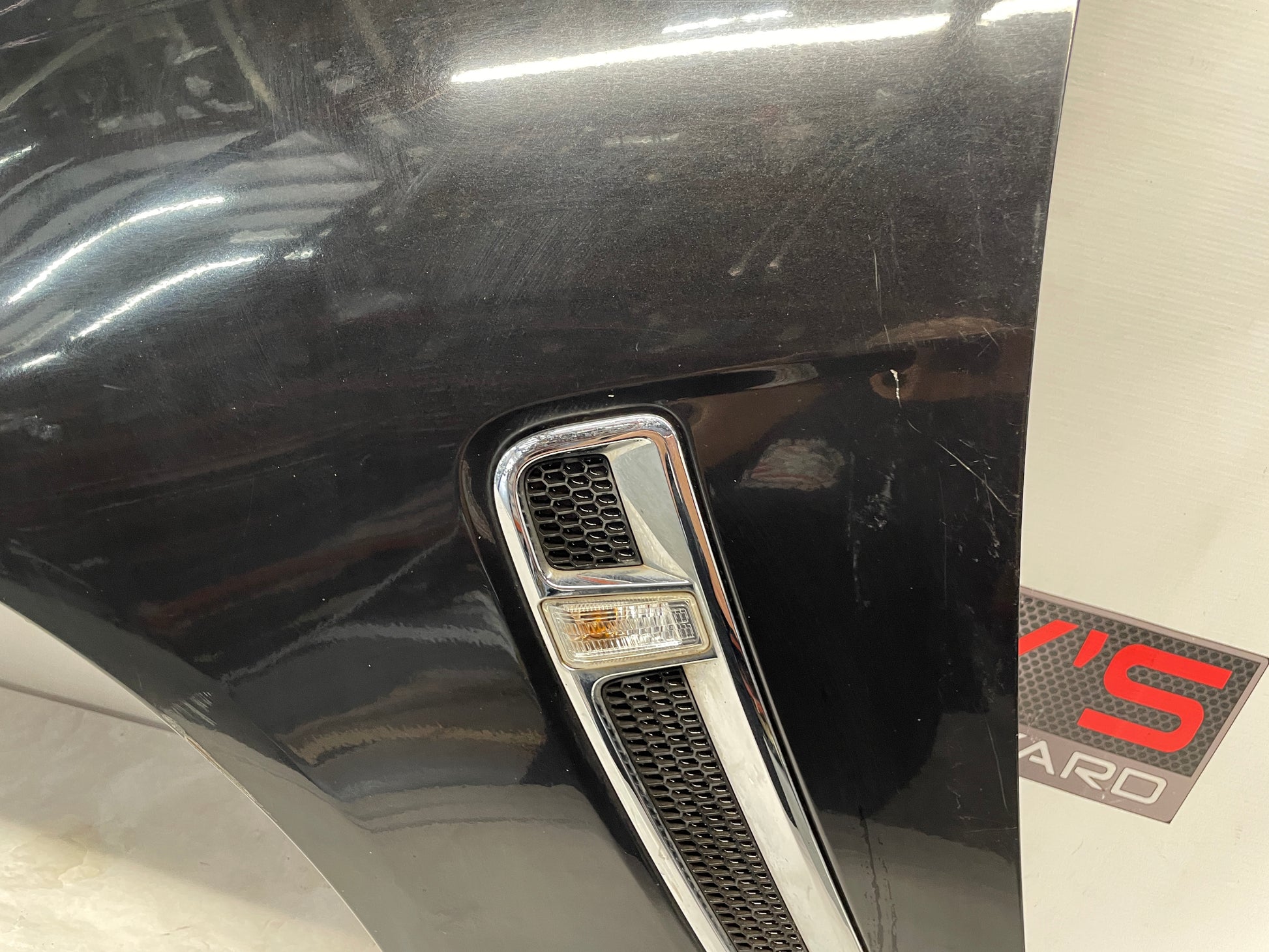 2014 Chevy SS Sedan LH Driver Fender w/ Marker Light & Fender Bracket OEM - Day's Parts Yard