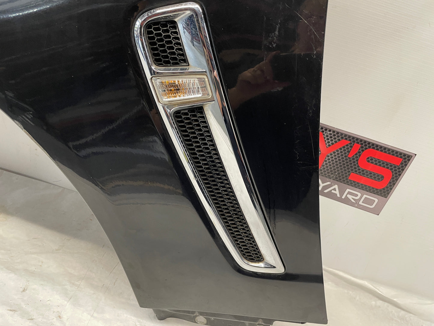 2014 Chevy SS Sedan LH Driver Fender w/ Marker Light & Fender Bracket OEM - Day's Parts Yard