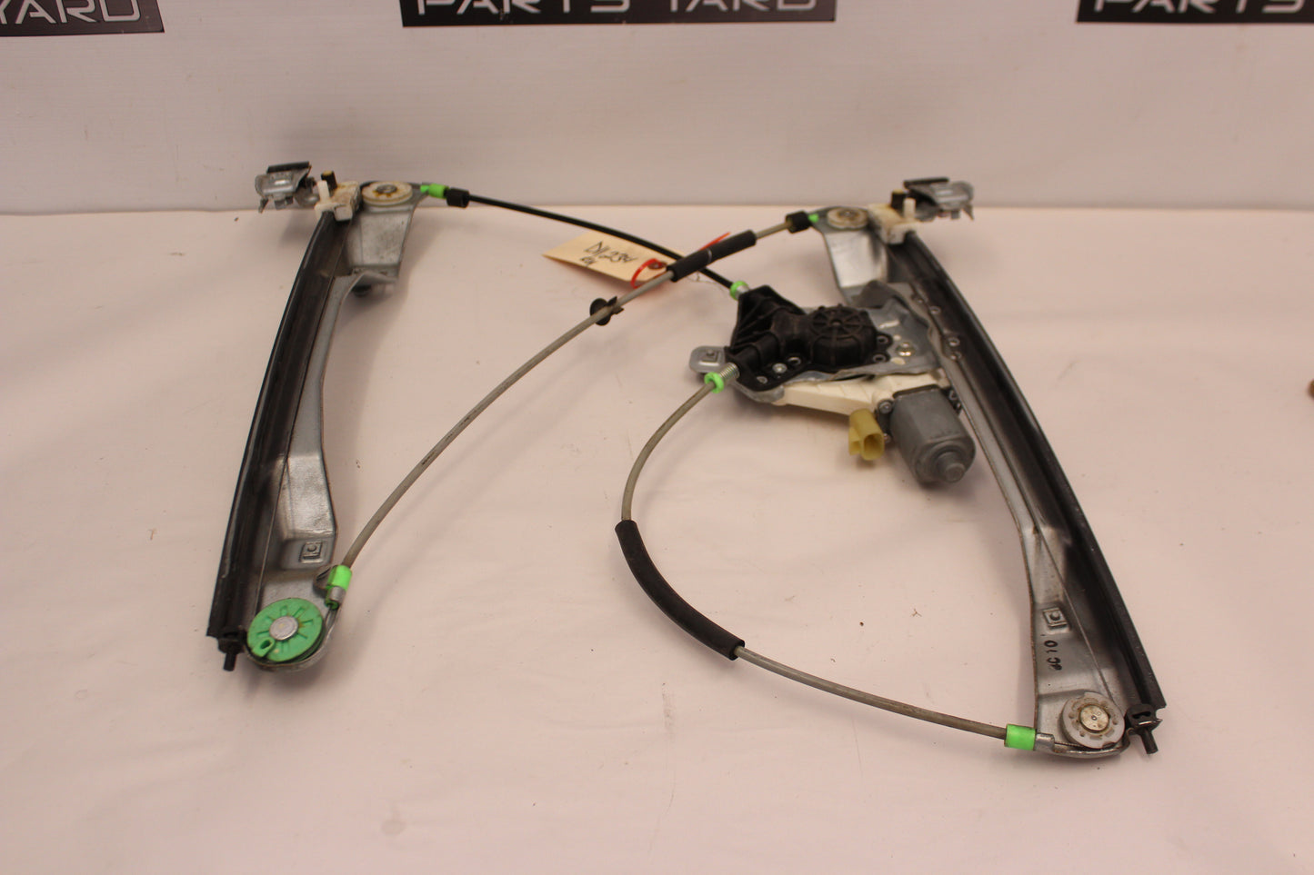 2009 Pontiac G8 GT Front RH Passenger Window Regulator Motor OEM