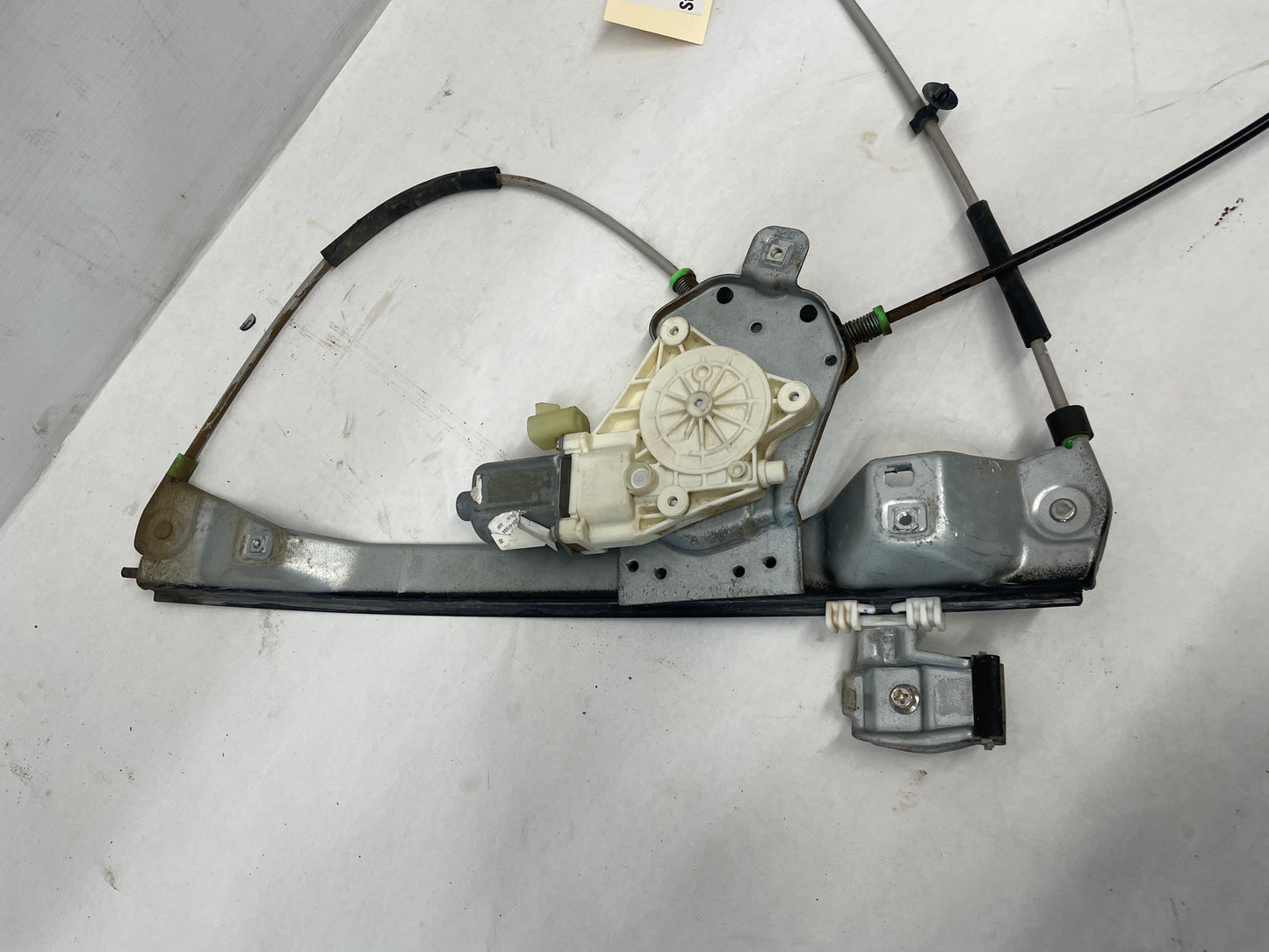2009 Pontiac G8 GT LH Driver Front Door Window Regulator Motor OEM