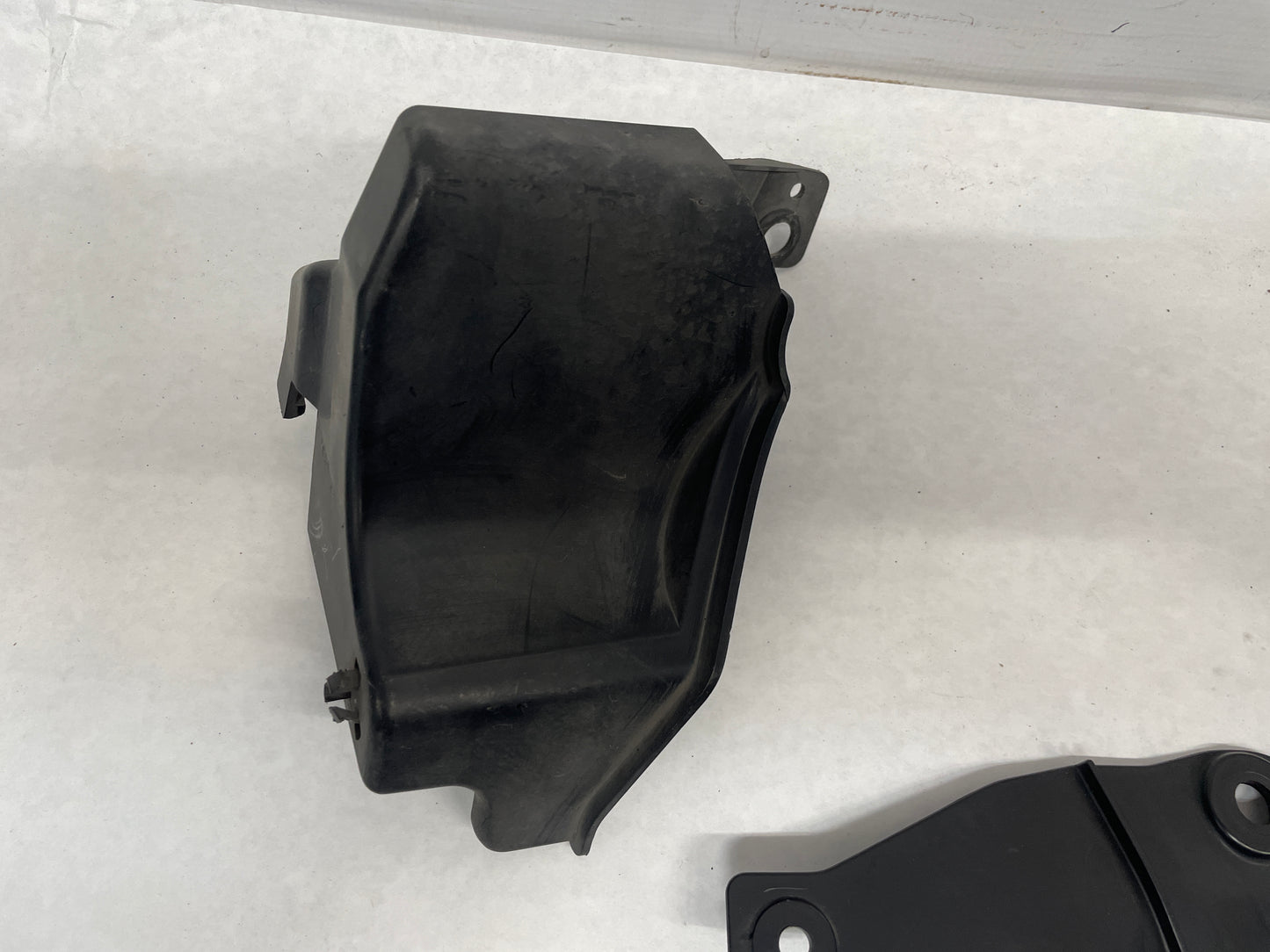 2014 Chevy SS Sedan Radiator Support Splash Shields Air Inlet Baffle OEM - Day's Parts Yard