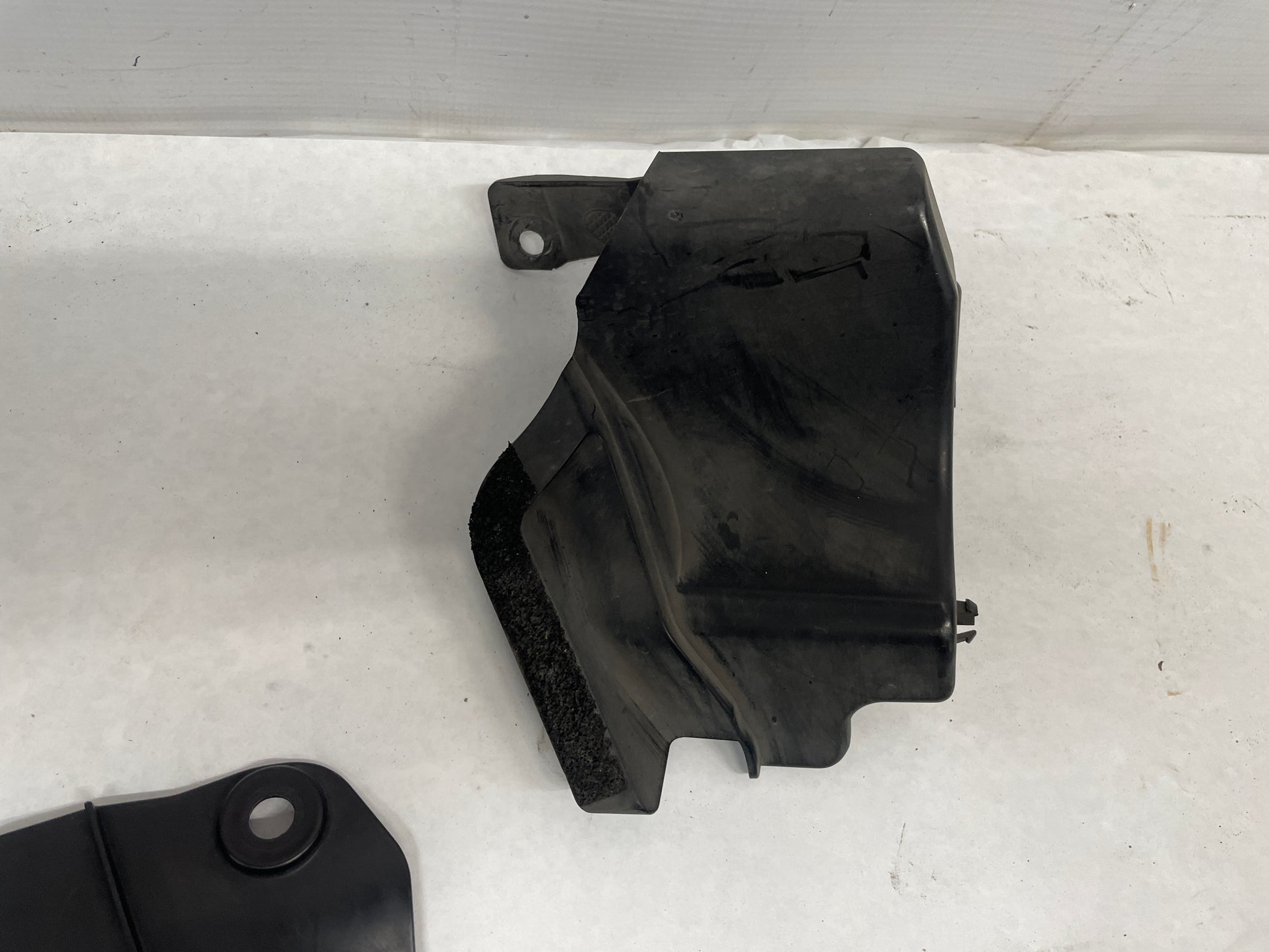 2014 Chevy SS Sedan Radiator Support Splash Shields Air Inlet Baffle OEM - Day's Parts Yard