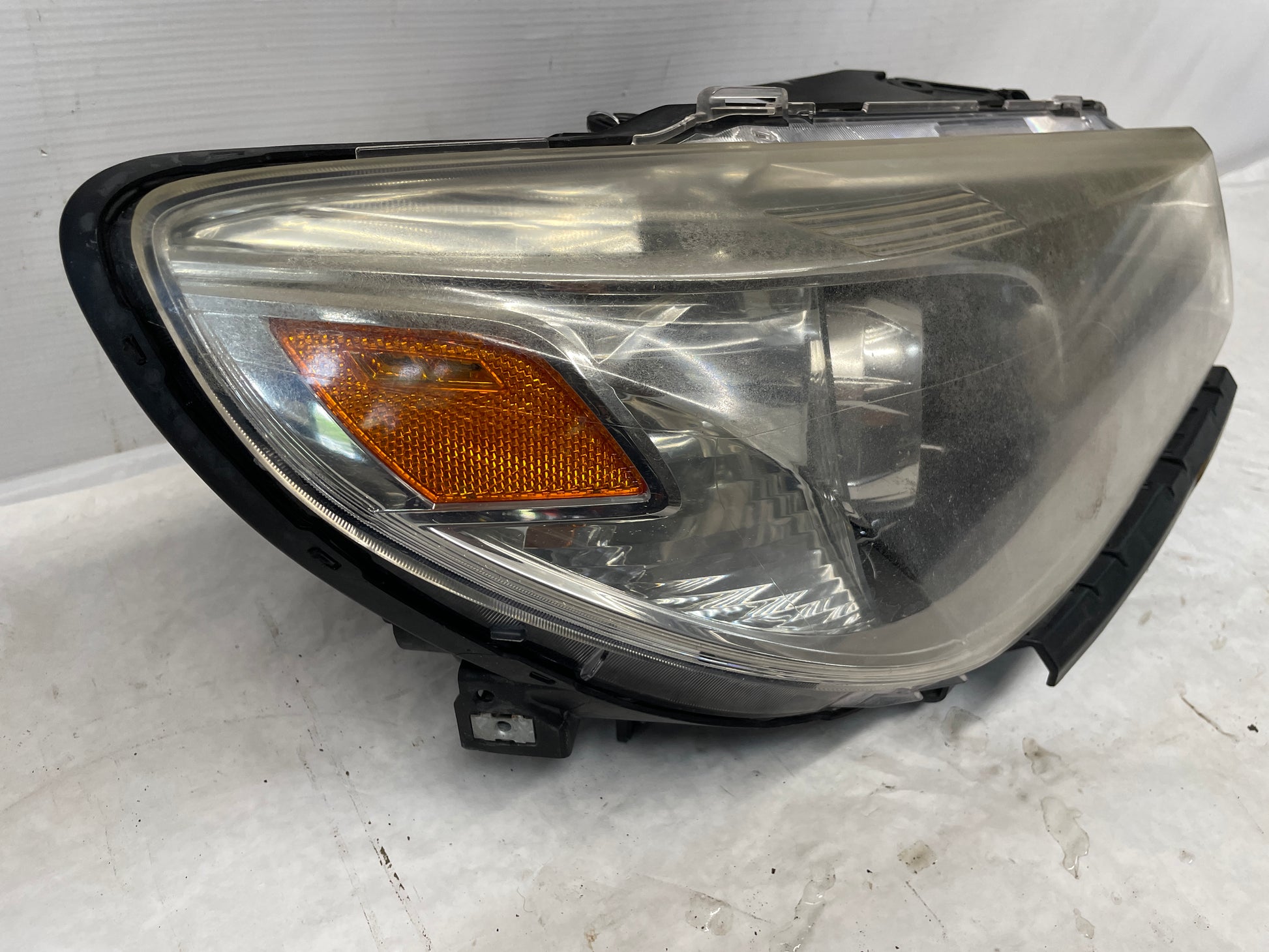 2014 Chevy SS Sedan RH Passenger Head Light Lamp Headlight OEM - Day's Parts Yard