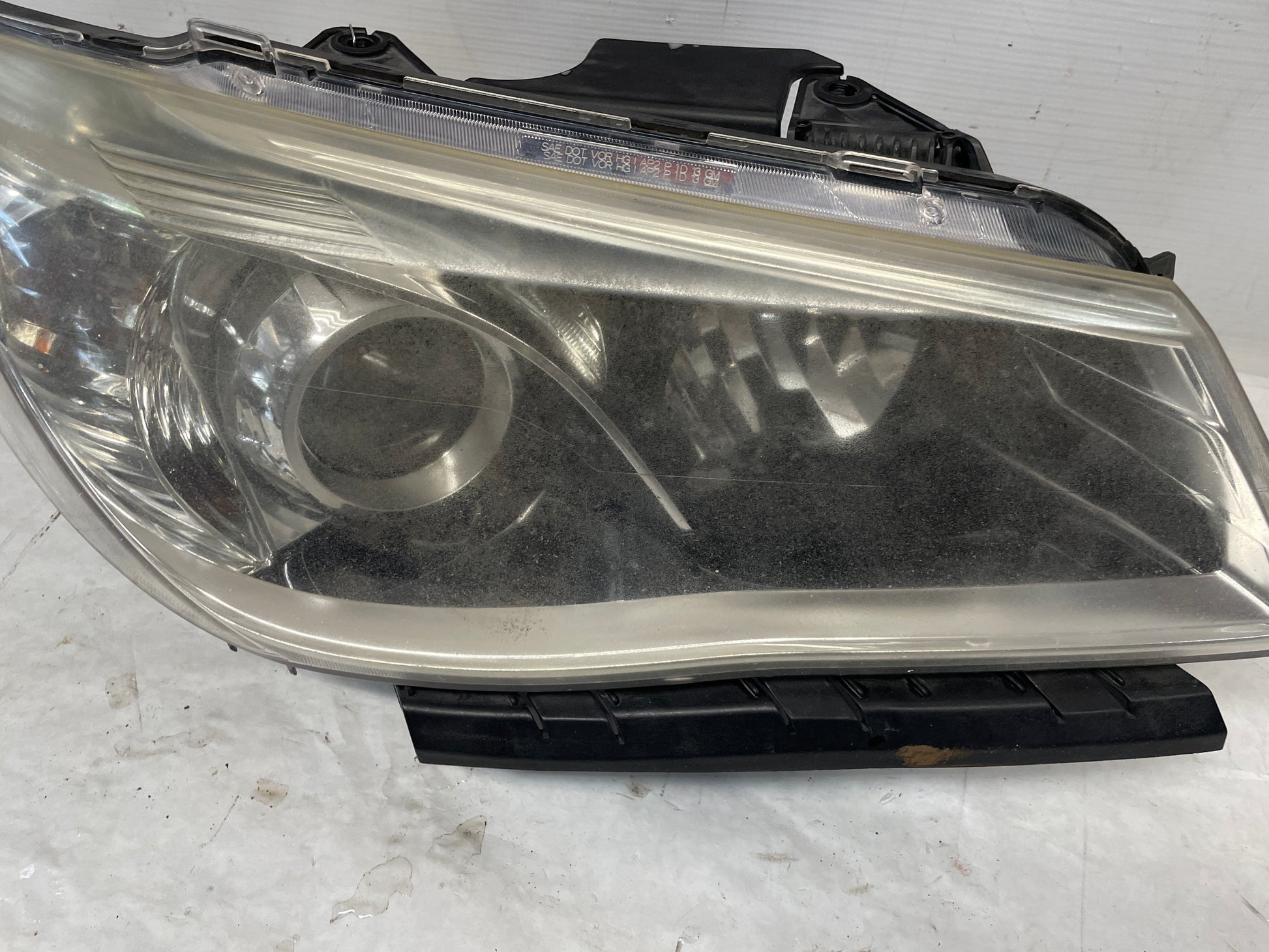 2014 Chevy SS Sedan RH Passenger Head Light Lamp Headlight OEM - Day's Parts Yard