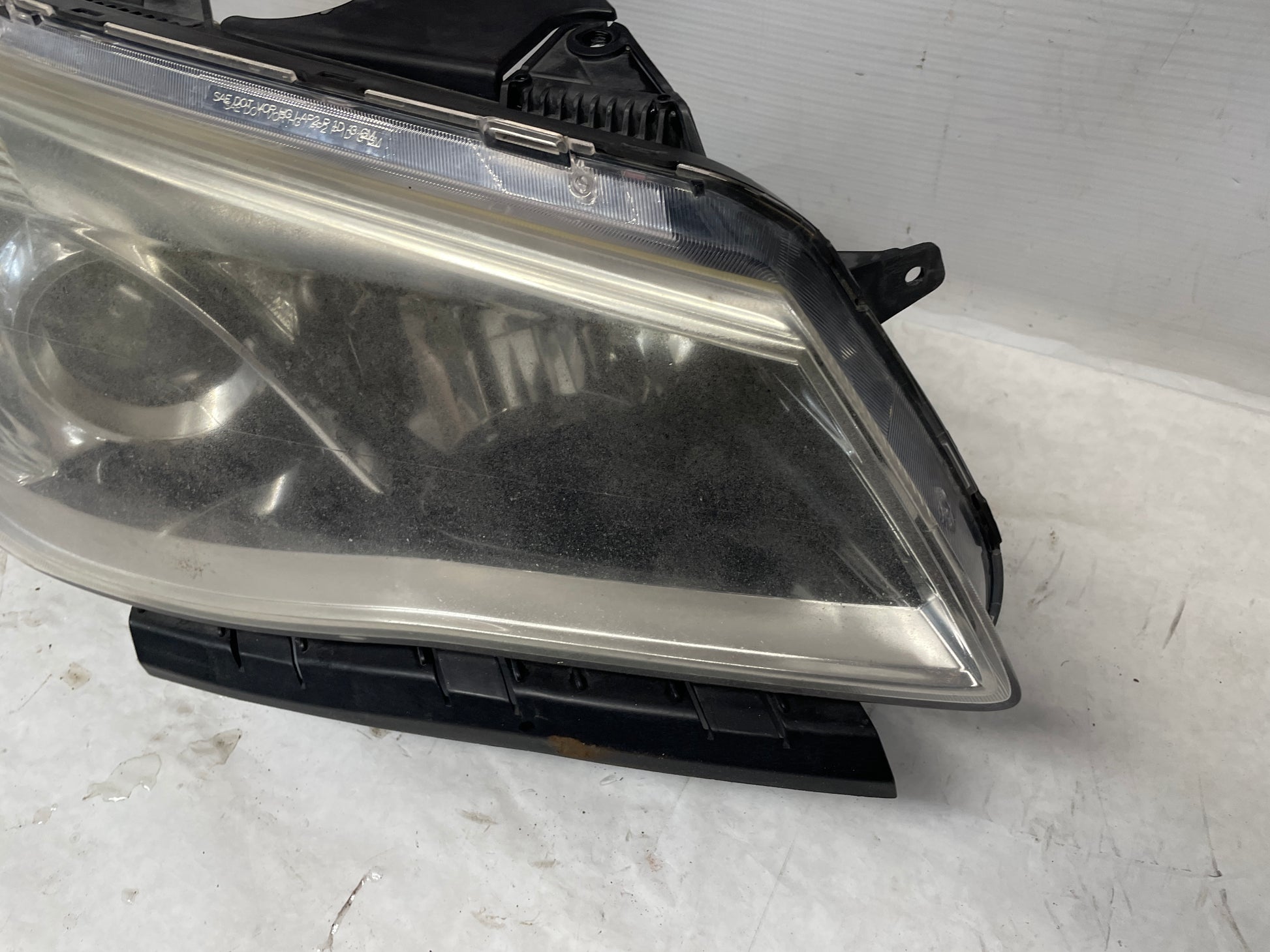 2014 Chevy SS Sedan RH Passenger Head Light Lamp Headlight OEM - Day's Parts Yard