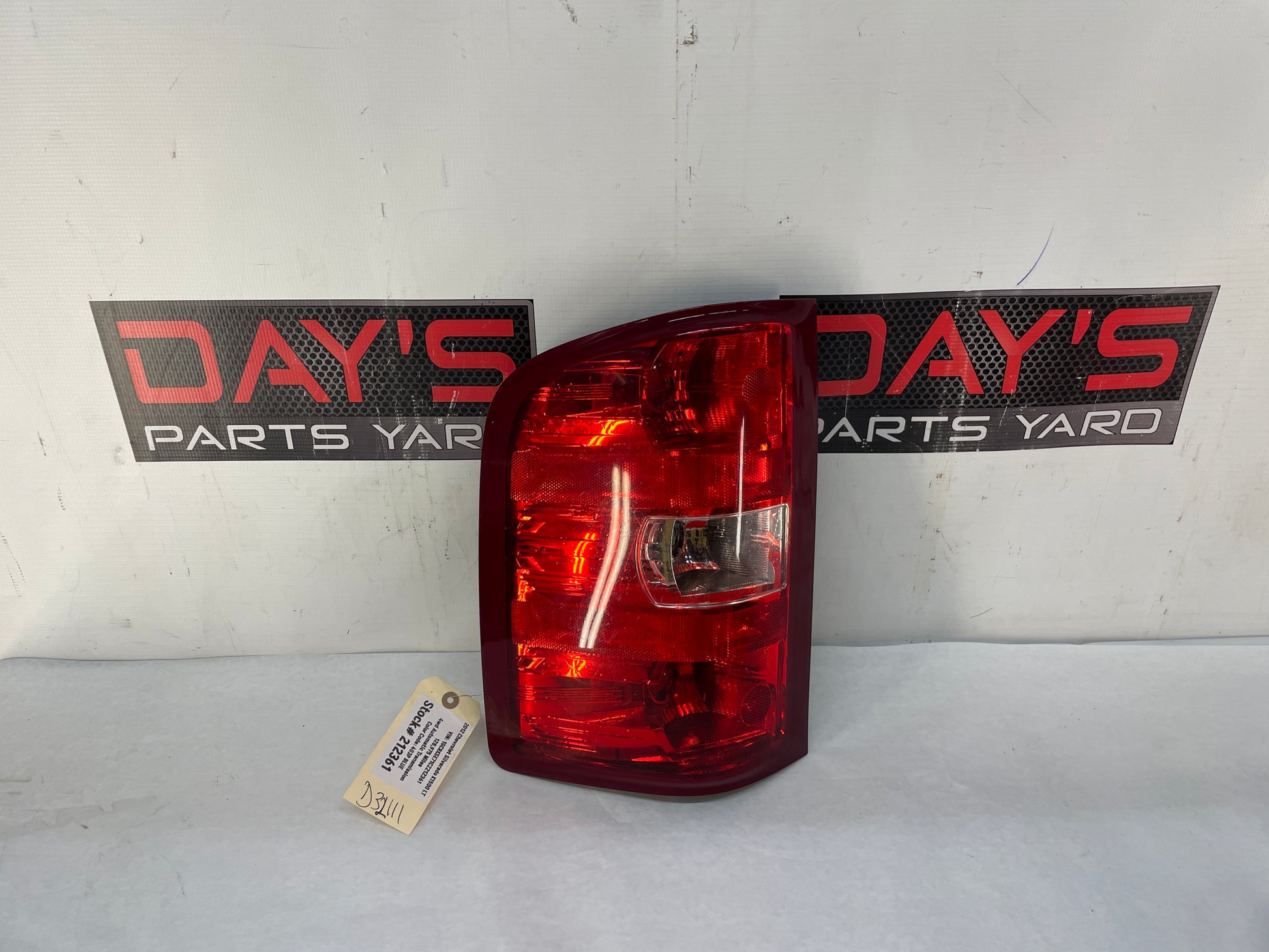2012 Chevy Silverado K1500 LT LH Driver Tail Light Taillight Lamp OEM - Day's Parts Yard