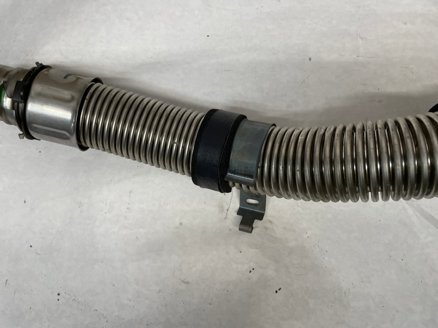 2011 Chevy C6 Corvette Grand Sport RH & LH Fuel Gas Tank w/ Pumps & Crossover Tube OEM