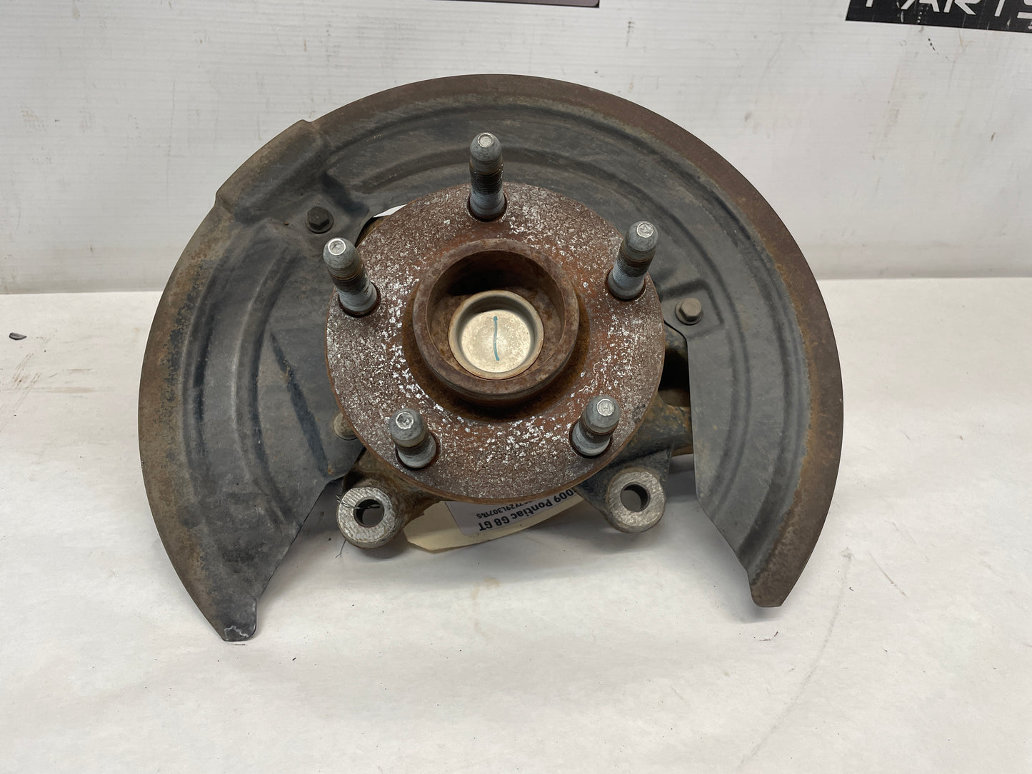 2009 Pontiac G8 GT LH Driver Front Spindle Hub Knuckle Wheel Bearing Assembly OEM