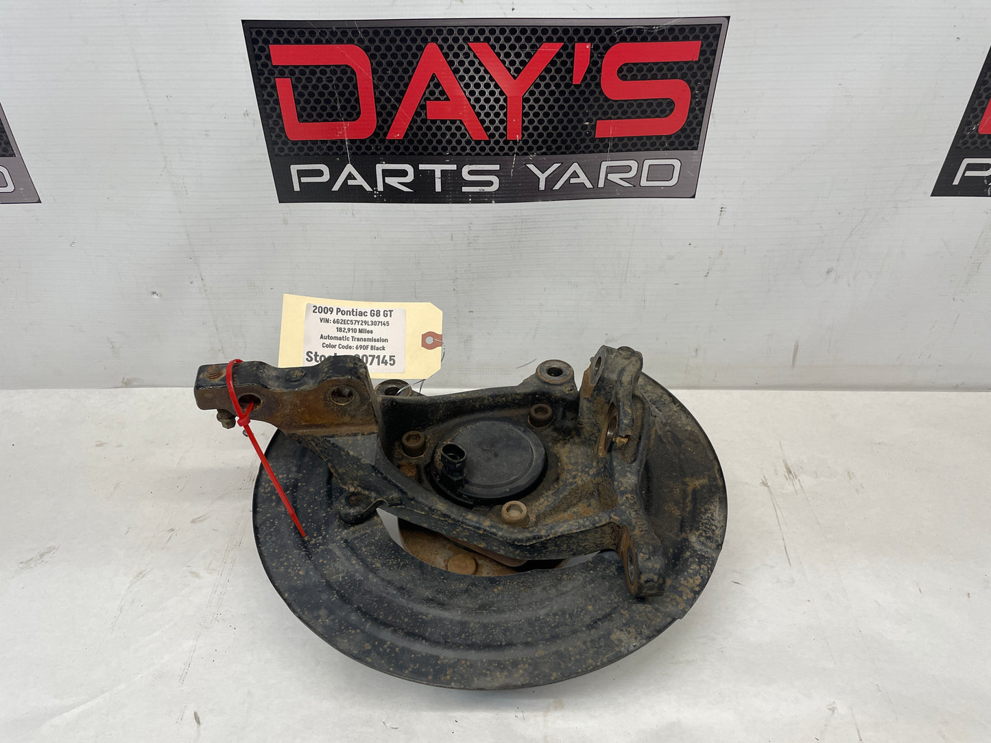 2009 Pontiac G8 GT RH Passenger Front Spindle Hub Knuckle Wheel Bearing Assembly OEM