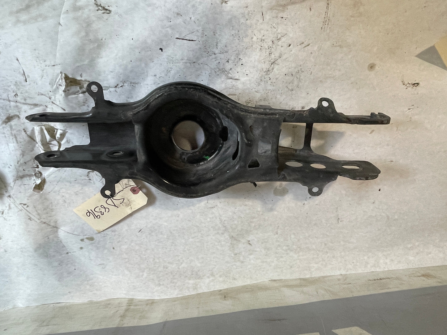 2016 Chevy Camaro SS Rear LH Driver Lower Control Arm Spring Perch OEM - Day's Parts Yard