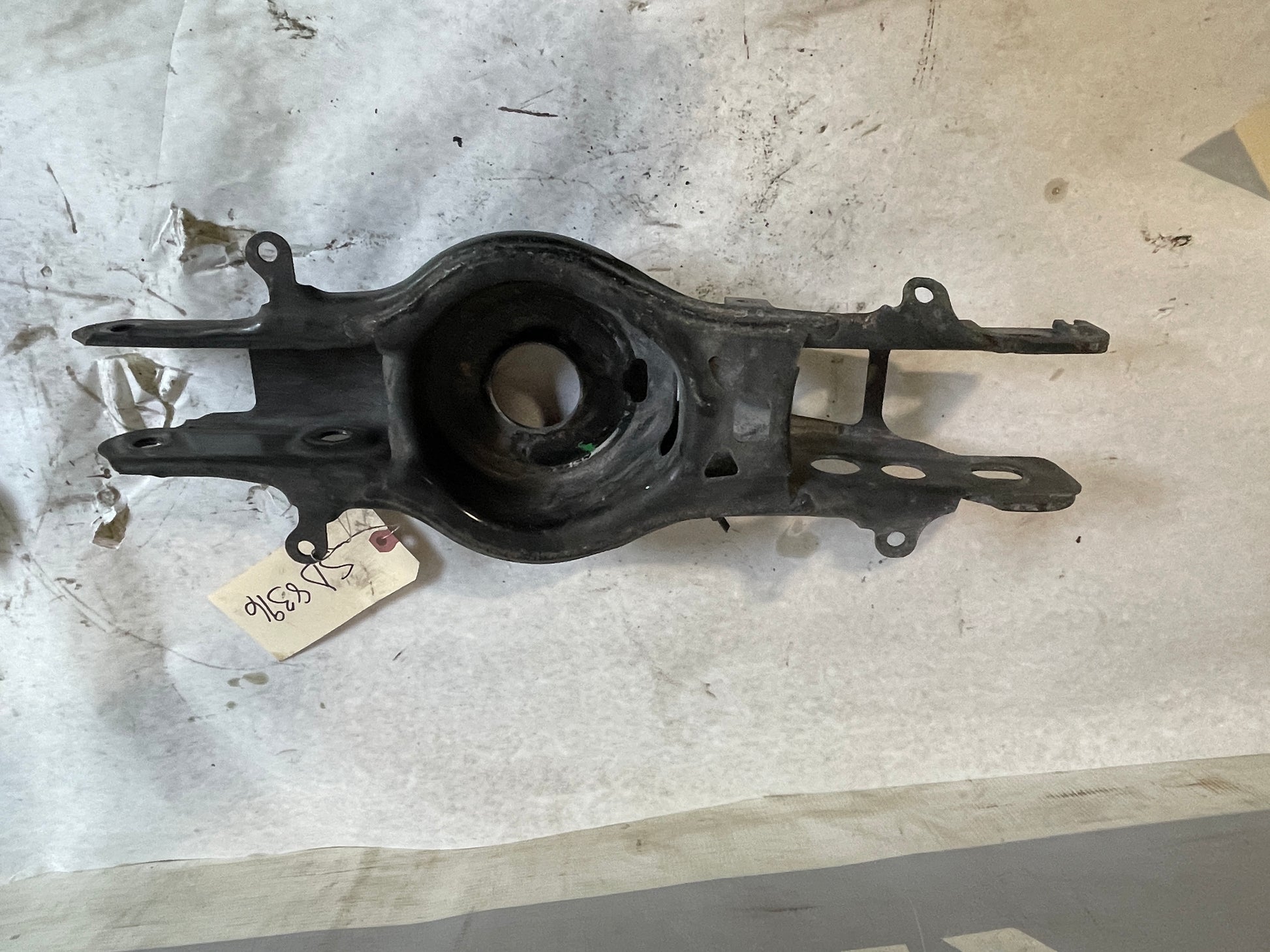 2016 Chevy Camaro SS Rear LH Driver Lower Control Arm Spring Perch OEM - Day's Parts Yard