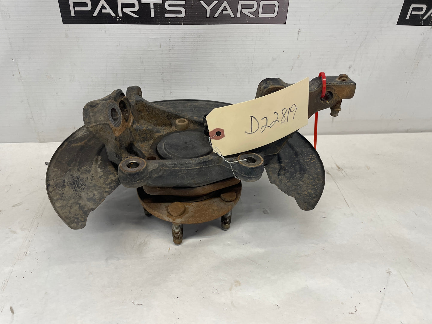 2009 Pontiac G8 GT RH Passenger Front Spindle Hub Knuckle Wheel Bearing Assembly OEM
