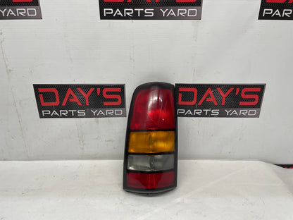 2004 GMC Sierra K1500 LH Driver Tail Light Taillight Lamp OEM - Day's Parts Yard