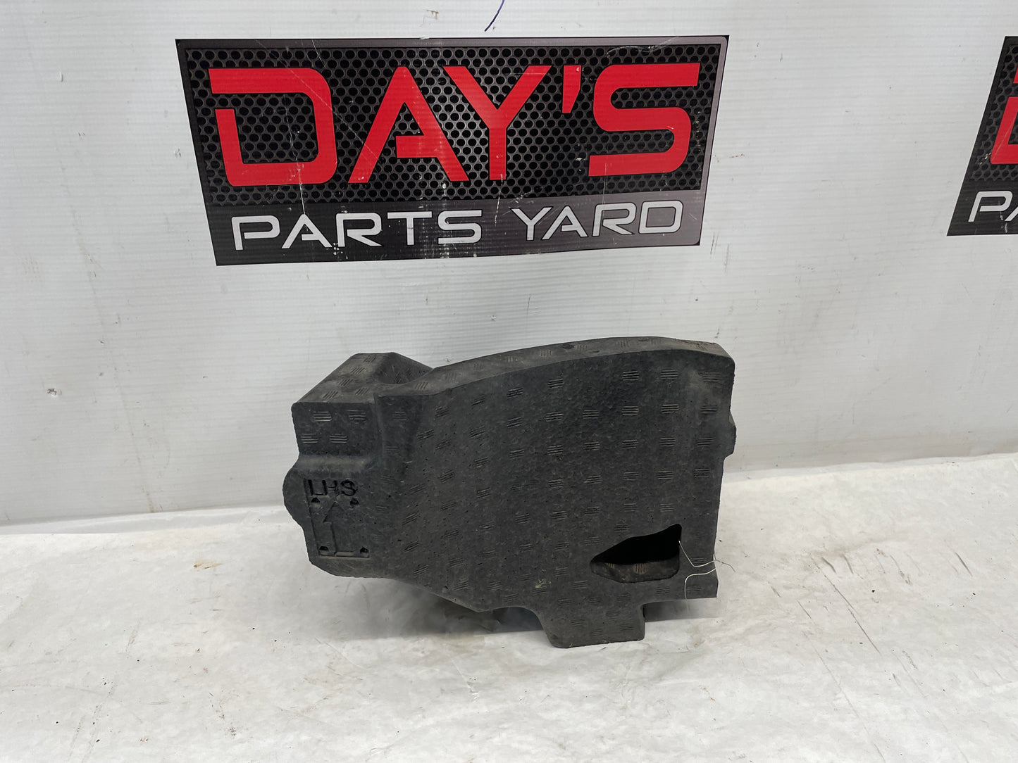 2014 Chevy SS Sedan LH Driver Foam Fender Filler OEM - Day's Parts Yard