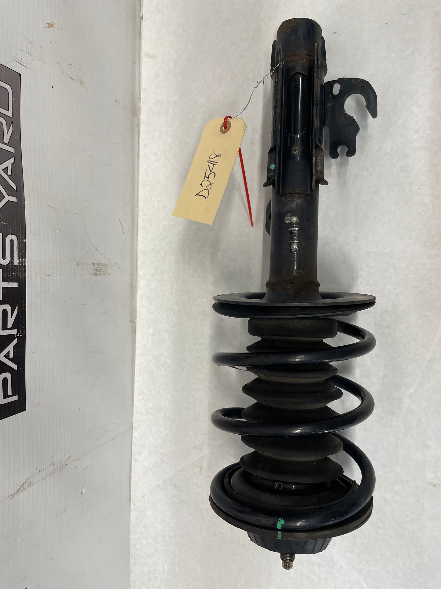 2014 Chevy SS Sedan RH Passenger Front Strut Assembly OEM - Day's Parts Yard