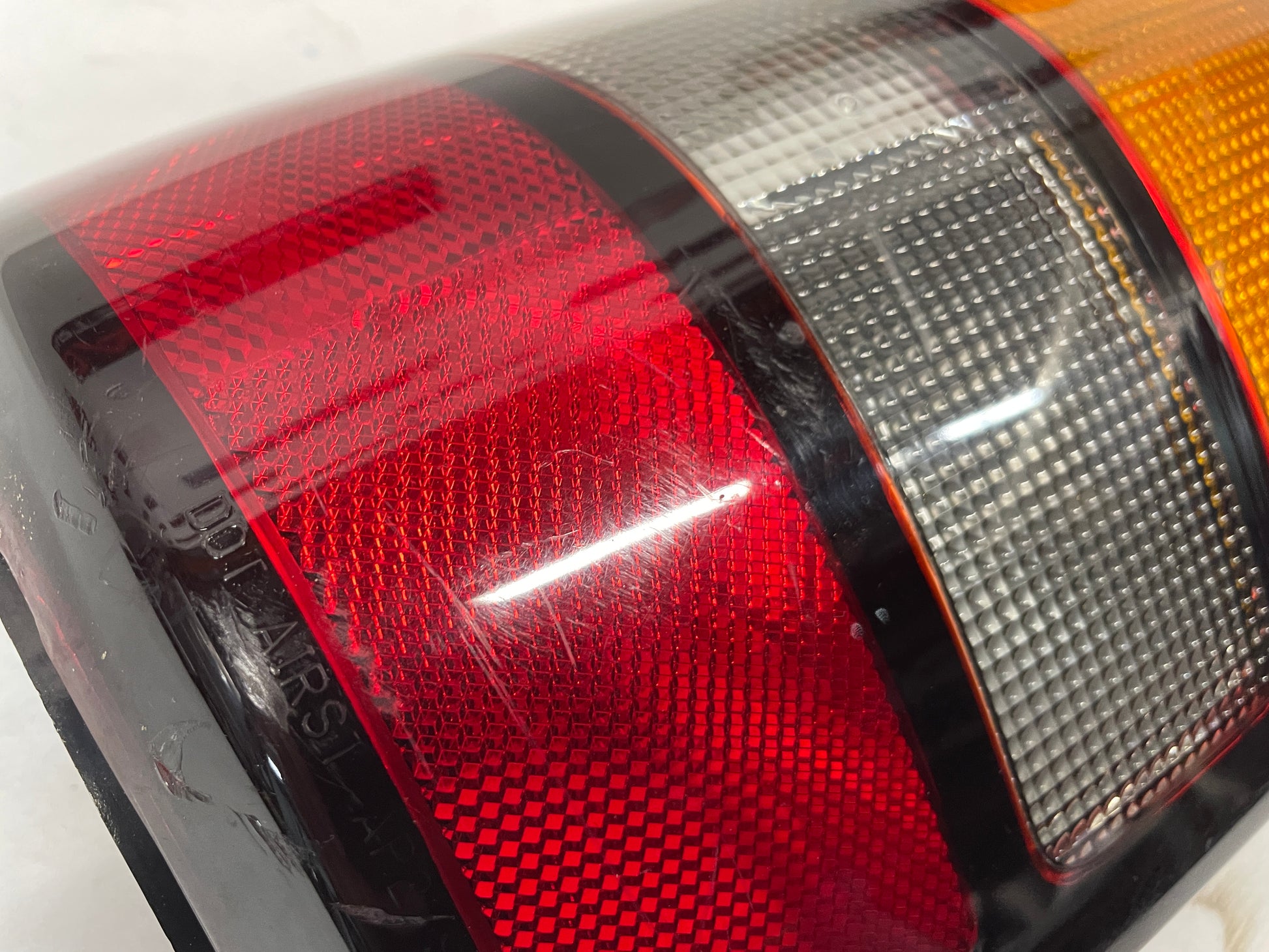 2004 GMC Sierra K1500 LH Driver Tail Light Taillight Lamp OEM - Day's Parts Yard