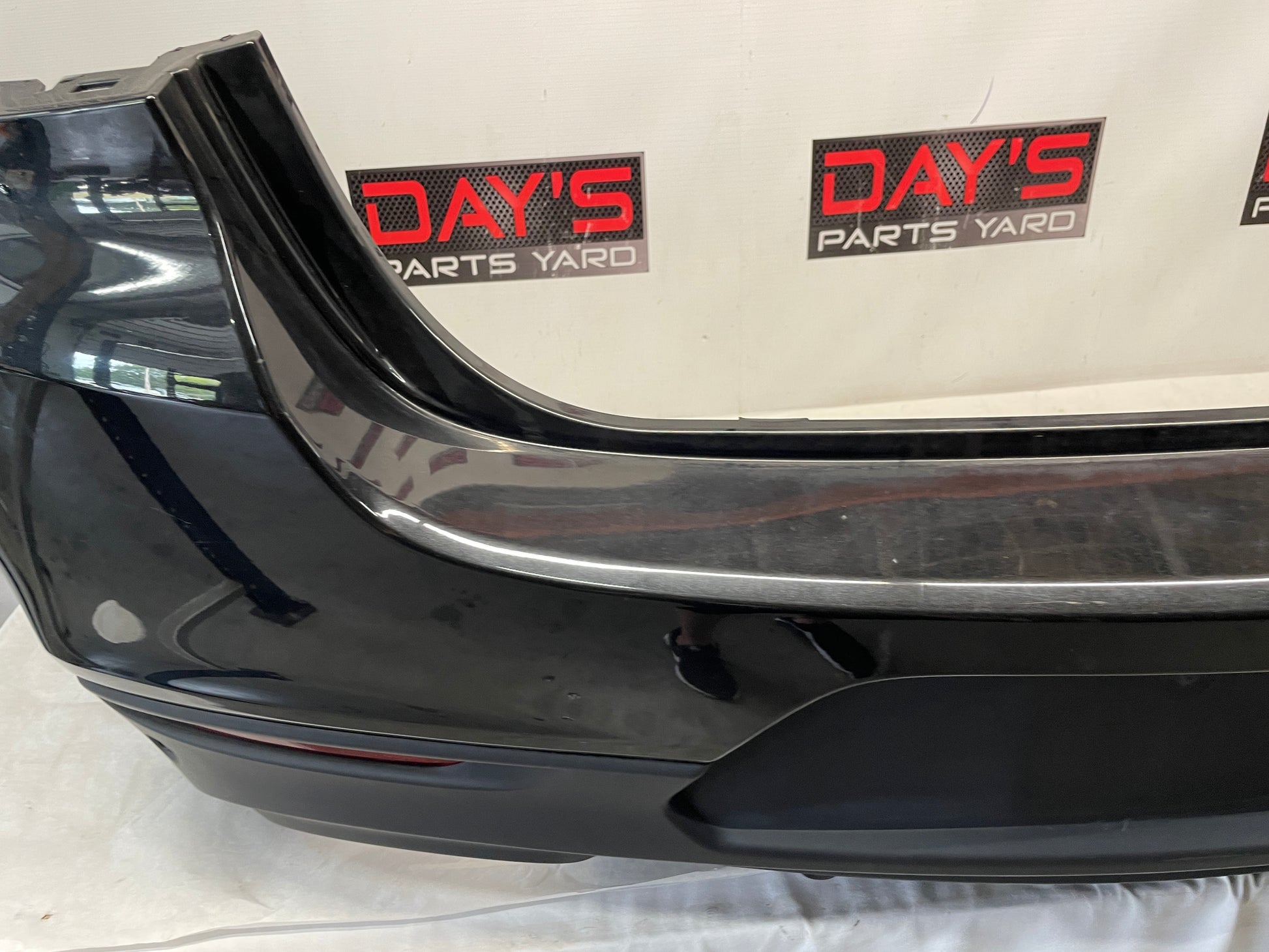2014 Chevy SS Sedan Rear Bumper Cover Assembly Black OEM - Day's Parts Yard