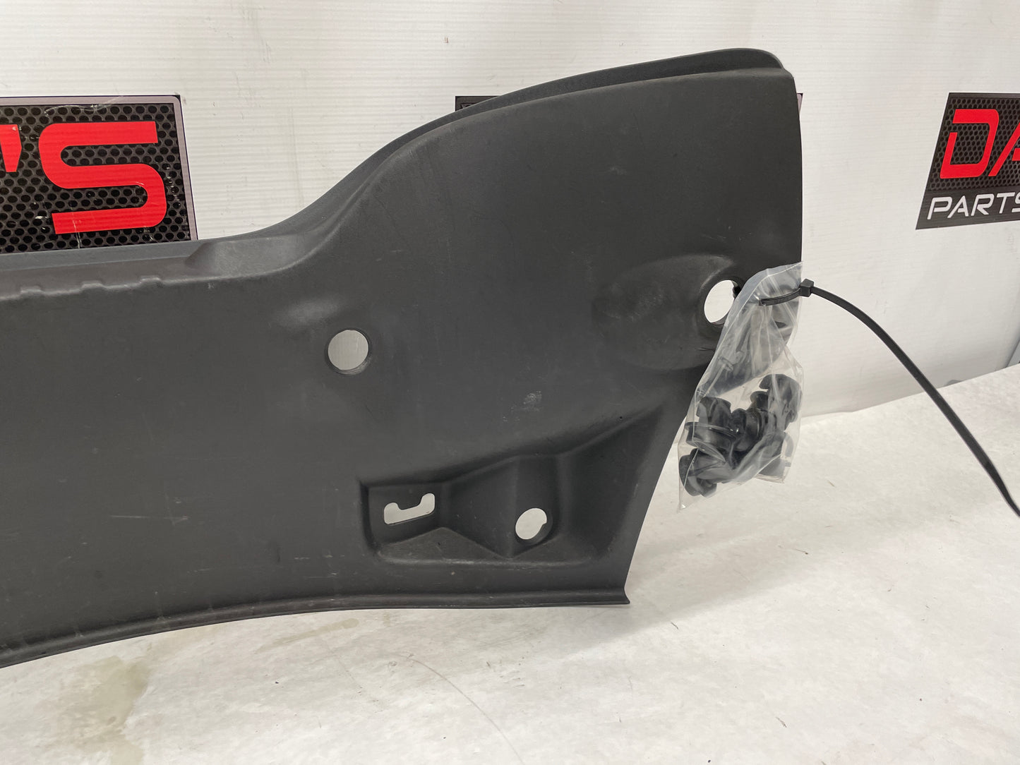 2013 Chevy Camaro ZL1 Rear Trunk Tailgate Body Panel Trim OEM