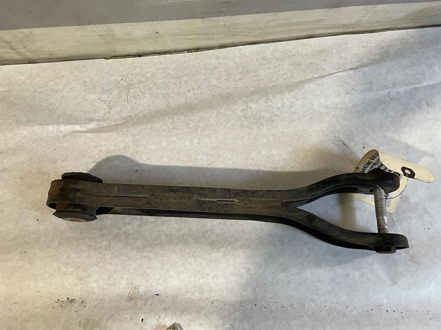 2009 Pontiac G8 GT LH Driver Rear Suspension Trailing Control Arm OEM - Day's Parts Yard