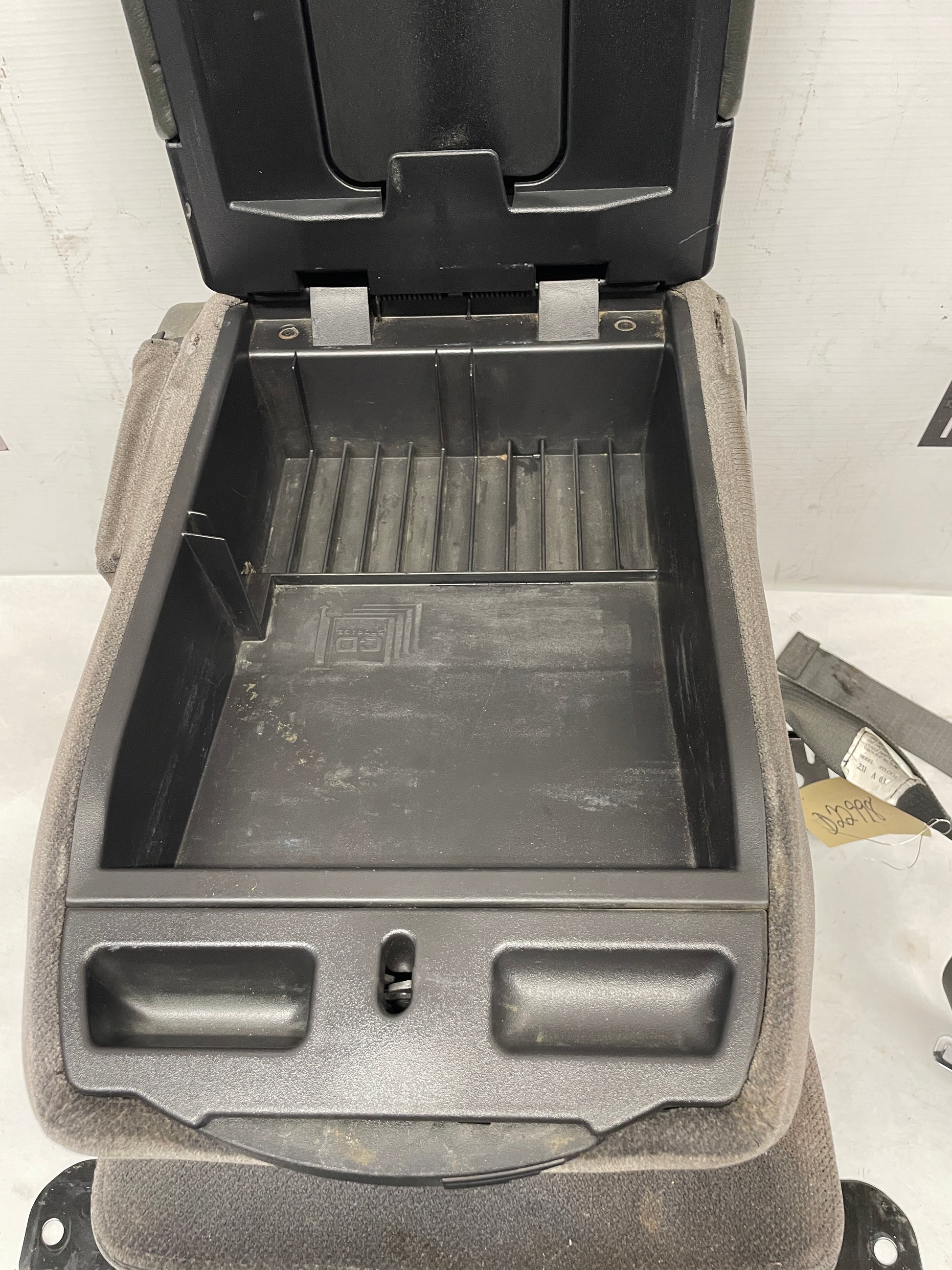 2004 GMC Sierra K1500 Front Center Console Arm Rest Jump Seat Grey Cloth OEM - Day's Parts Yard