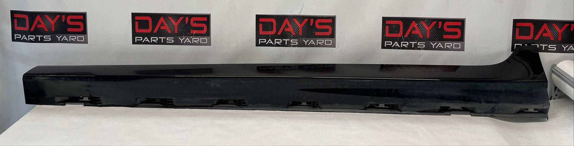 2014 Chevy SS Sedan LH Driver Rocker Molding Side Skirt Panel Black OEM - Day's Parts Yard