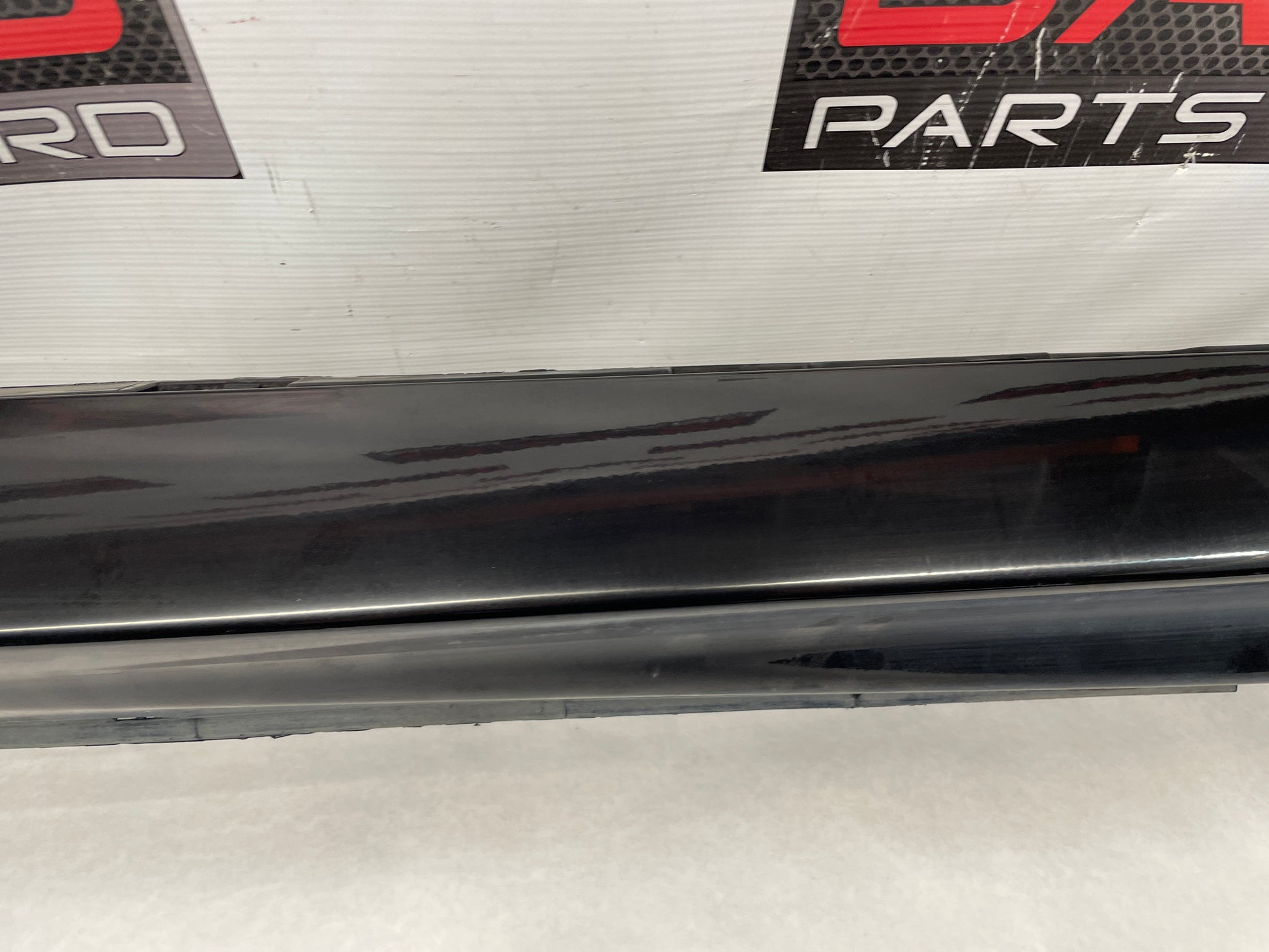 2014 Chevy SS Sedan LH Driver Rocker Molding Side Skirt Panel Black OEM - Day's Parts Yard