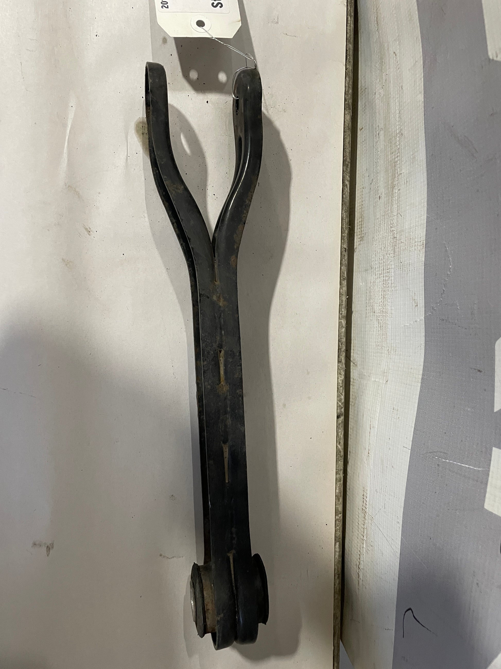 2014 Chevy SS Sedan LH Driver Rear Suspension Trailing Control Arm  OEM - Day's Parts Yard
