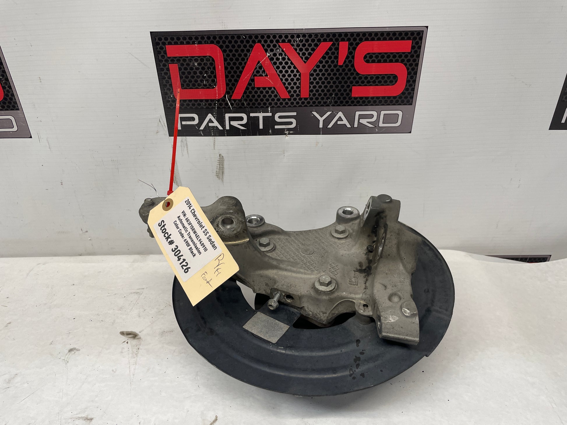 2014 Chevy SS Sedan RH Passenger Front Spindle Hub Knuckle Wheel Bearing Assembly OEM - Day's Parts Yard