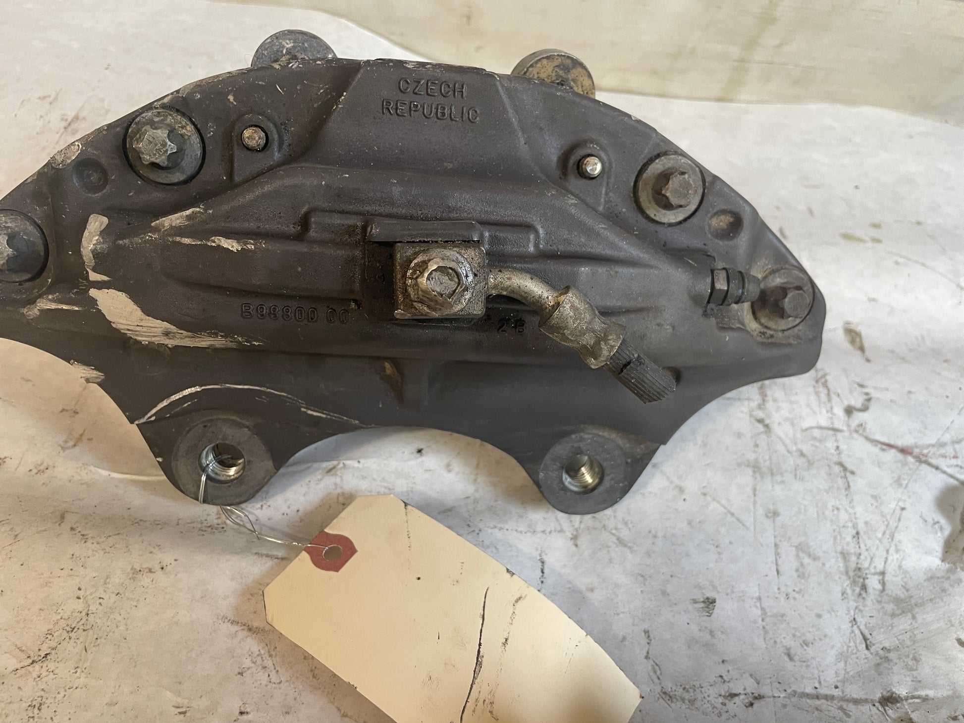 2016 Chevy Camaro SS Brembo Performance Calipers OEM - Day's Parts Yard