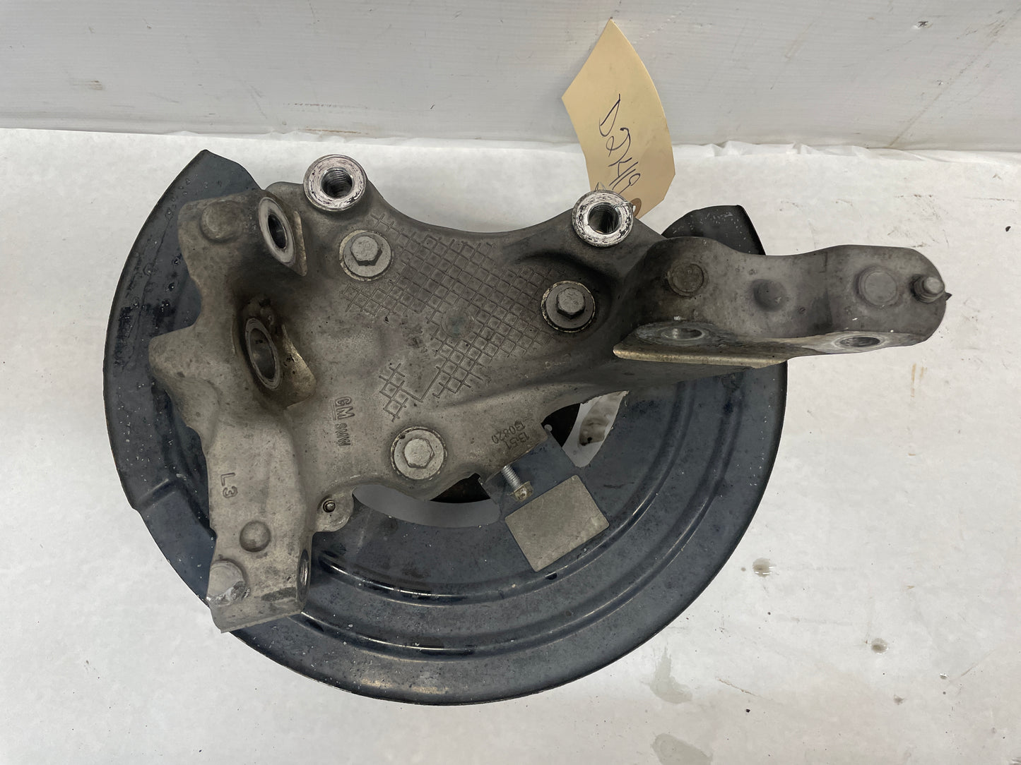 2014 Chevy SS Sedan LH Driver Front Spindle Hub Knuckle Wheel Bearing Assembly OEM - Day's Parts Yard