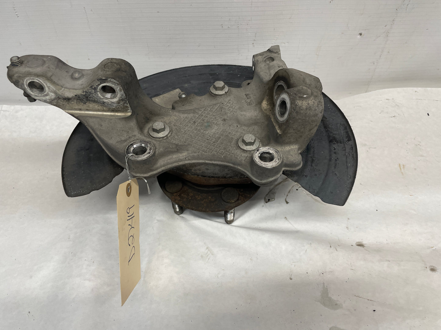 2014 Chevy SS Sedan LH Driver Front Spindle Hub Knuckle Wheel Bearing Assembly OEM - Day's Parts Yard