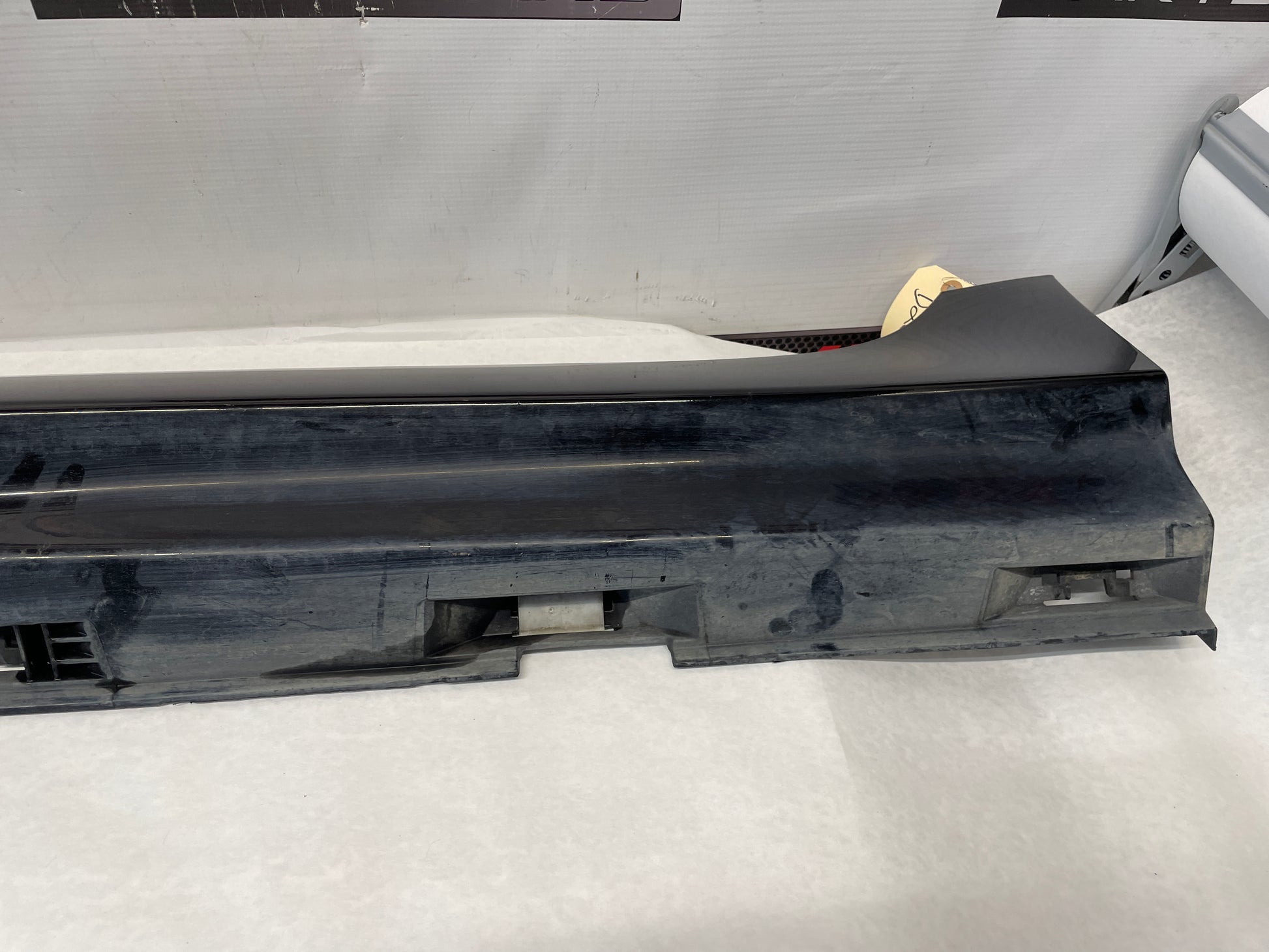 2014 Chevy SS Sedan LH Driver Rocker Molding Side Skirt Panel Black OEM - Day's Parts Yard