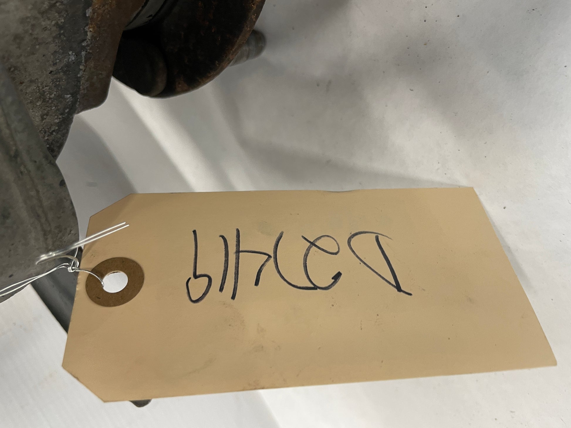 2014 Chevy SS Sedan LH Driver Front Spindle Hub Knuckle Wheel Bearing Assembly OEM - Day's Parts Yard