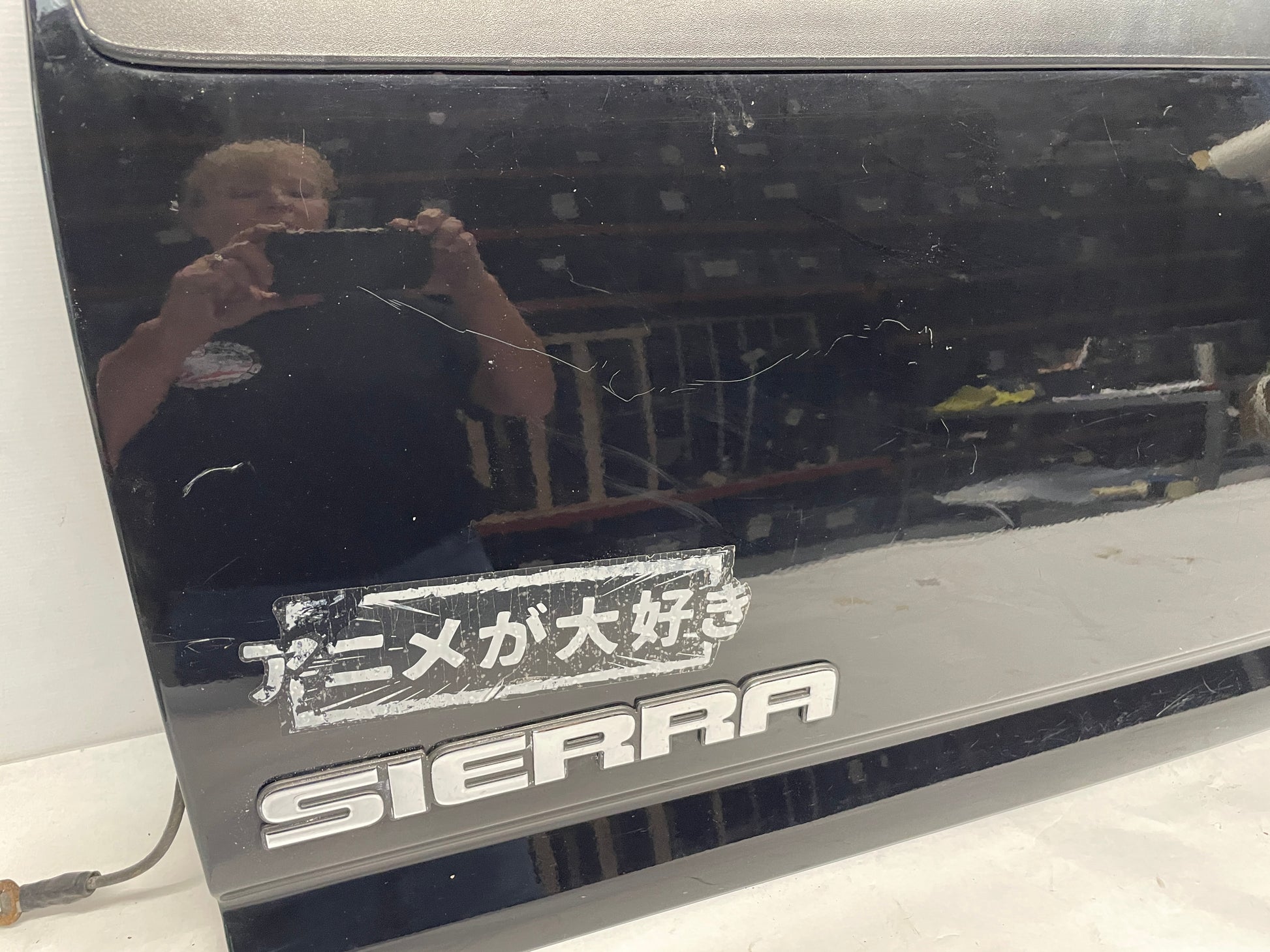 2004 GMC Sierra K1500 Tailgate Tail Gate OEM - Day's Parts Yard
