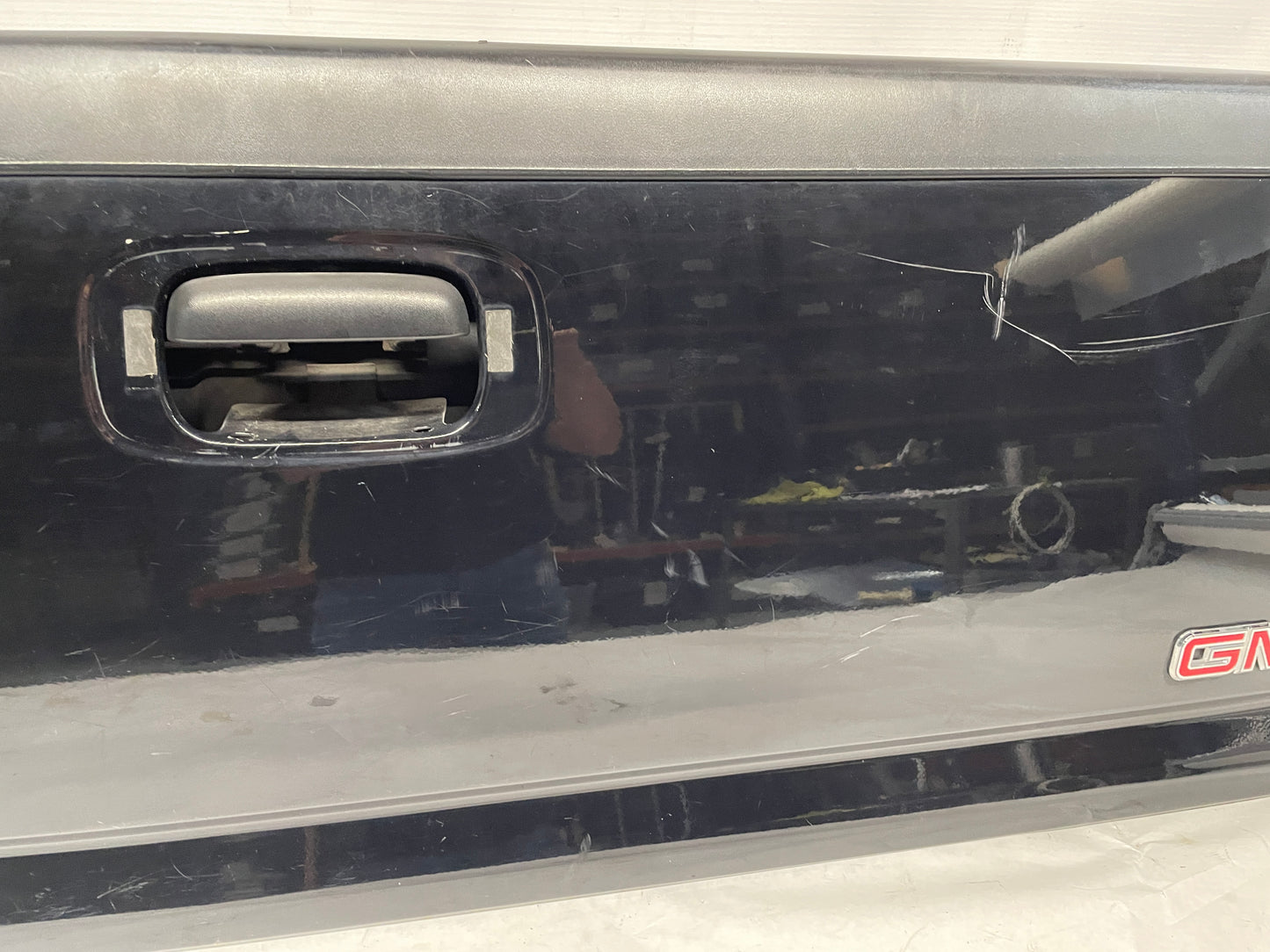 2004 GMC Sierra K1500 Tailgate Tail Gate OEM - Day's Parts Yard